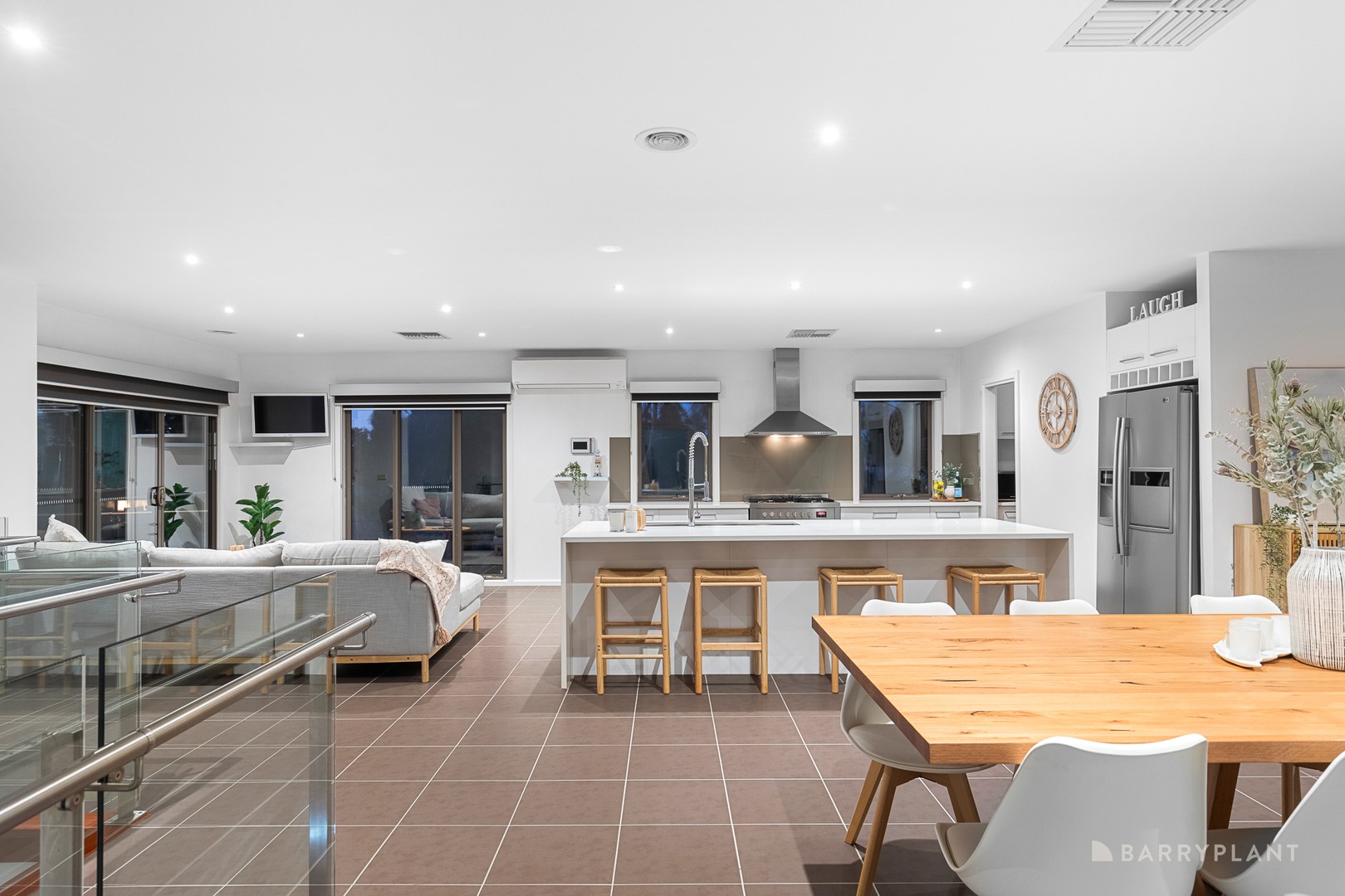 16 Sinavara Avenue, Point Cook, VIC 3030, Point Cook - Thumbnail 6