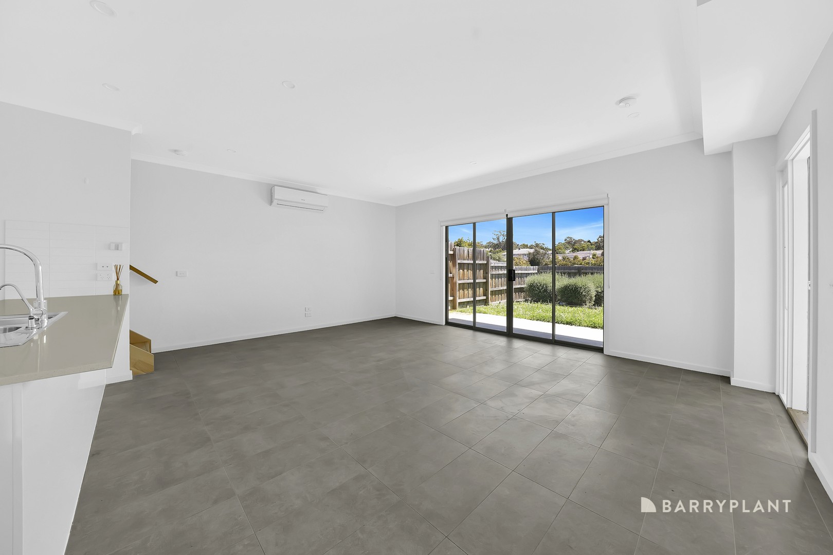 16 Sommerville Avenue, Mernda, VIC 3754, Mernda - Thumbnail 4