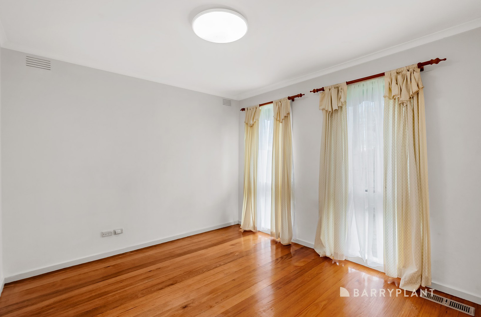 16 St Clems Road, Doncaster East, VIC 3109, Doncaster East - Thumbnail 6