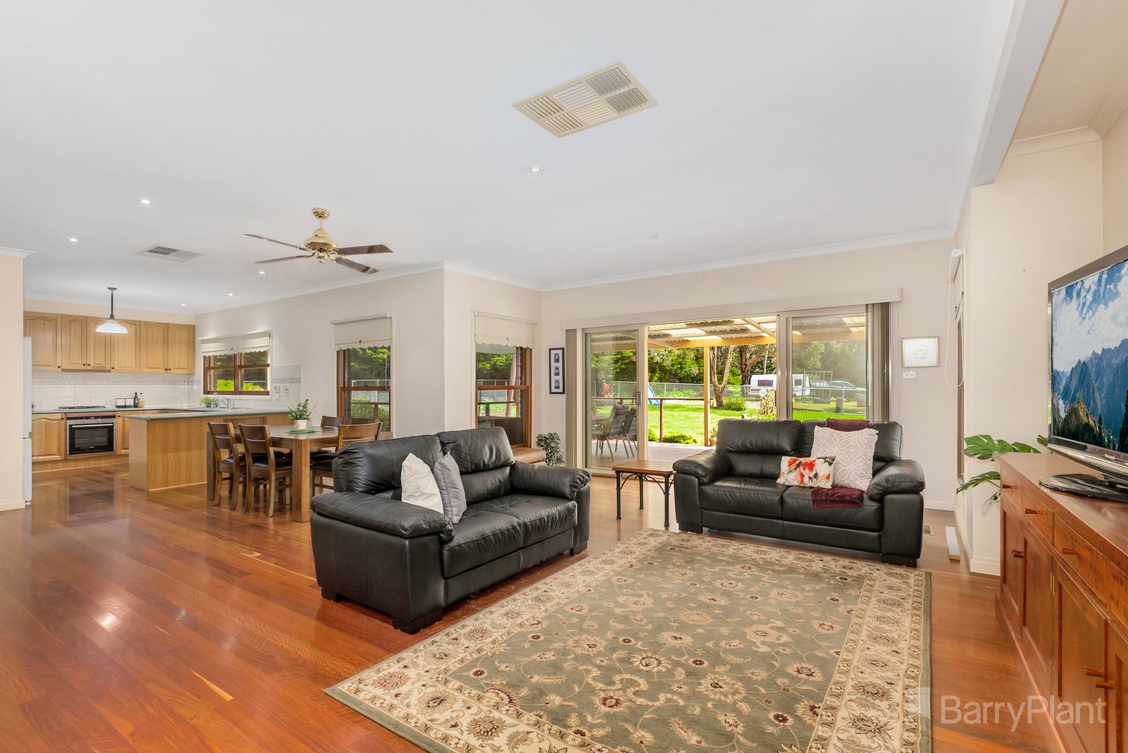 16 Stewart Drive, Wallan, VIC 3756, Wallan - Thumbnail 4