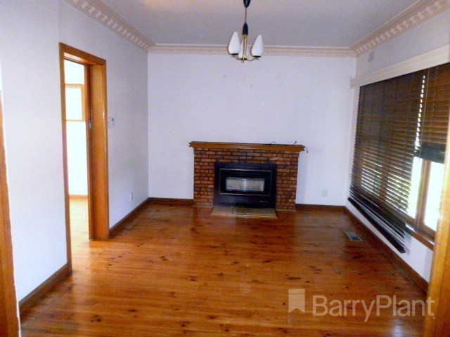 16 Stewart Street, Newington, VIC 3350, Newington - Thumbnail 2