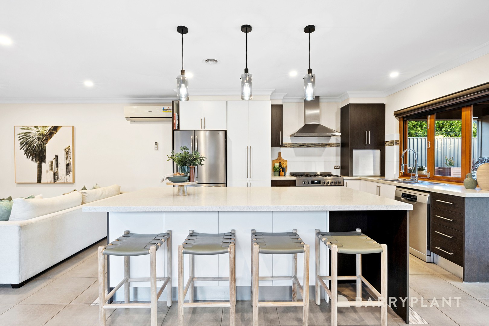 16 Tara Close, Rowville, VIC 3178 - Thumbnail 2 - 30/10/2025