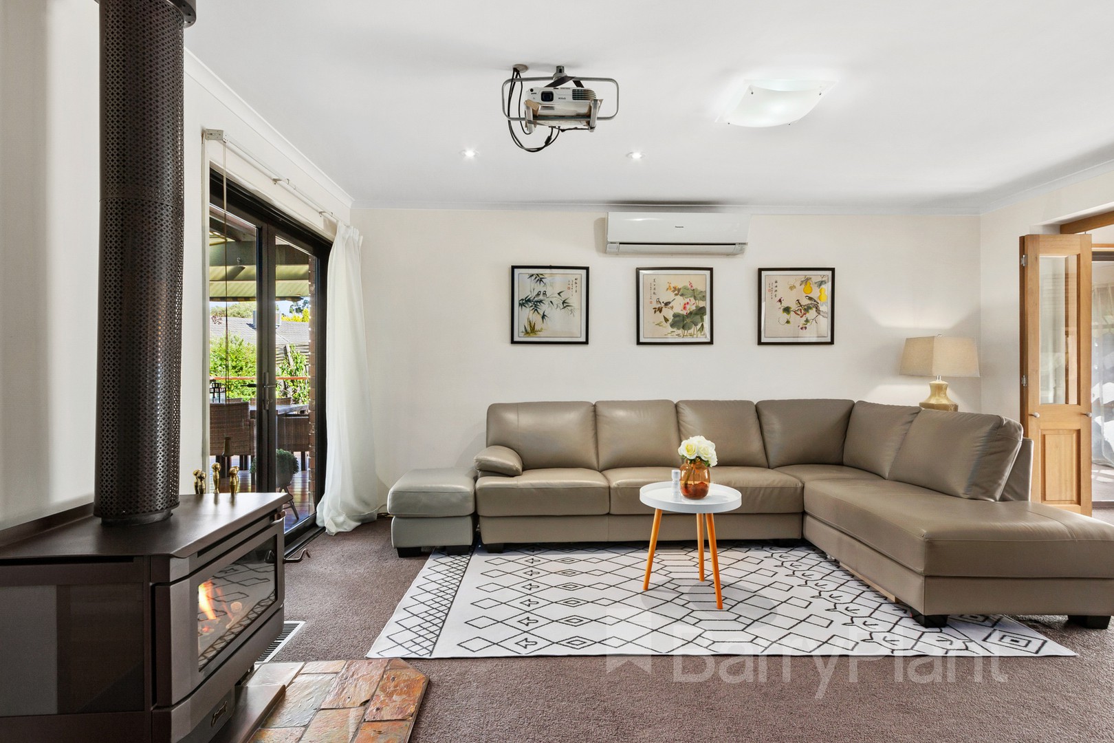 16 Taunton Crescent, Scoresby, VIC 3179, Scoresby - Thumbnail 3