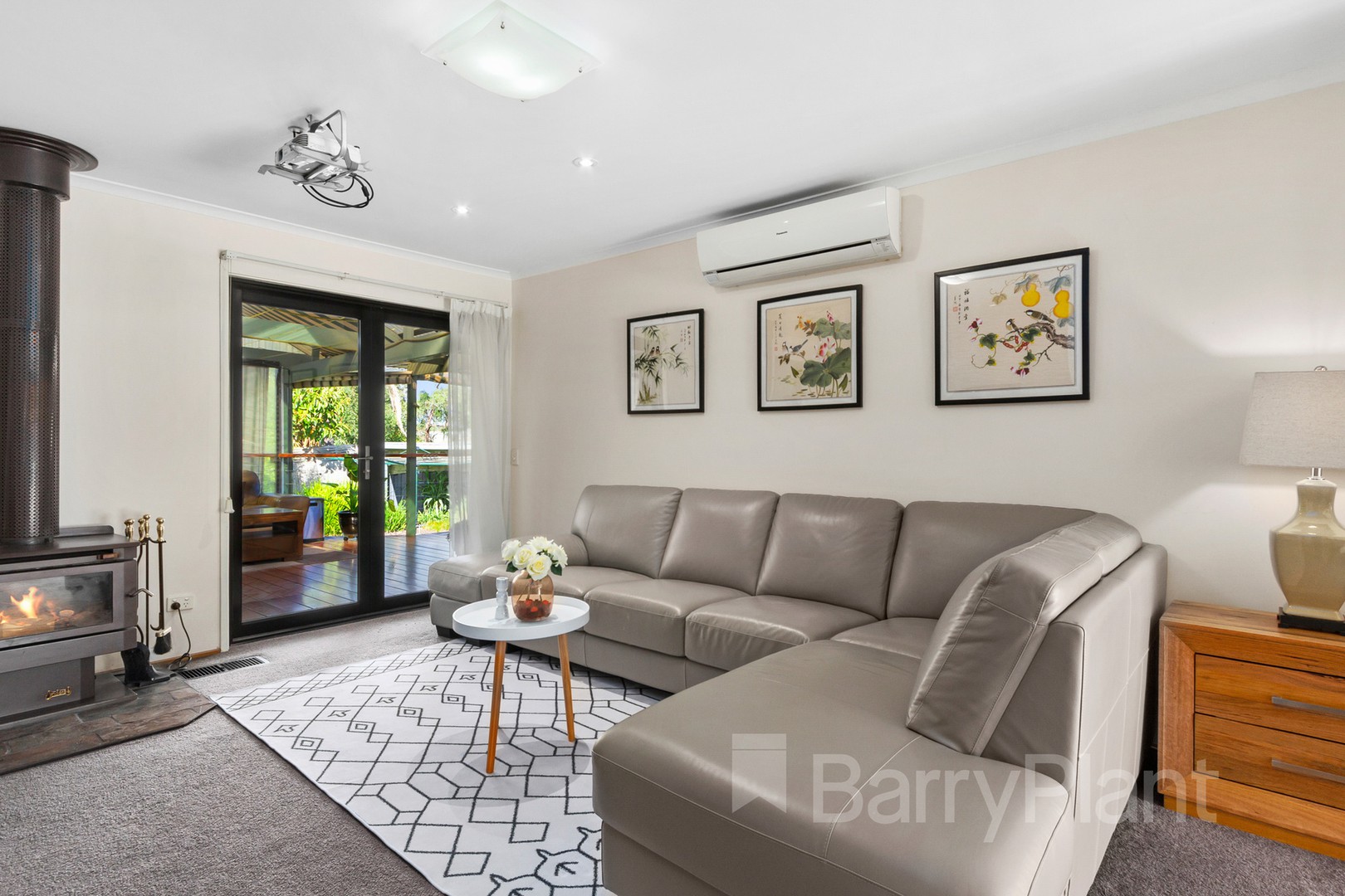 16 Taunton Crescent, Scoresby, VIC 3179, Scoresby - Thumbnail 4