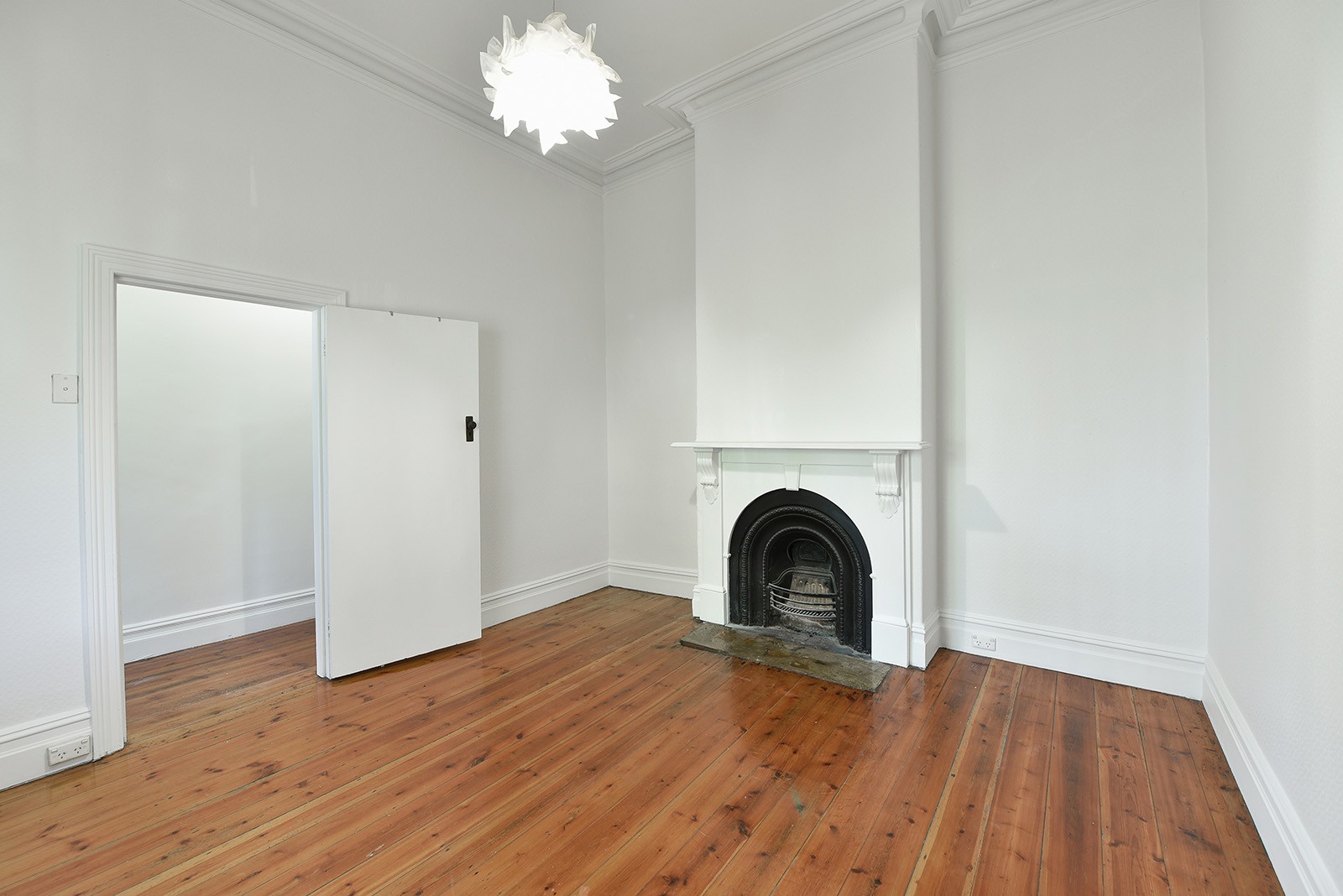 16 Taylor Street, Moonee Ponds, VIC 3039, Moonee Ponds - Thumbnail 3