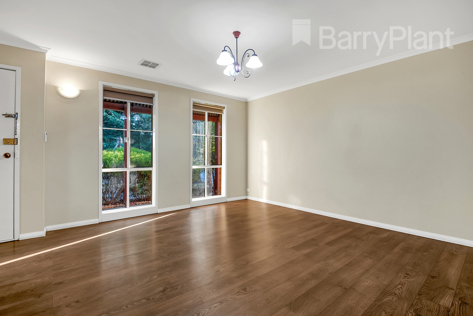 16 Thurmand Court, Roxburgh Park, VIC 3064 - Thumbnail 2 - 18/03/2025