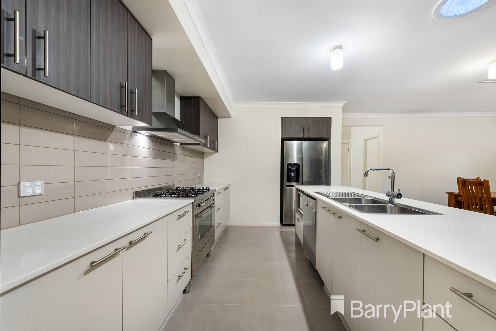 16 Tourmaline Street, Tarneit, VIC 3029, Tarneit - Thumbnail 6