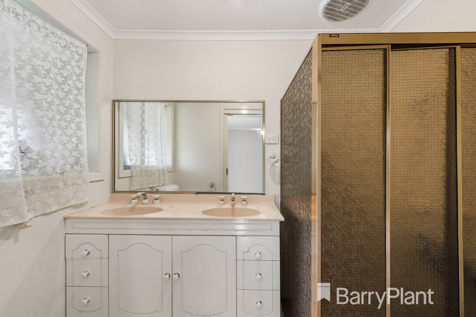 16 Trethowan Avenue, Melton West, VIC 3337, Melton West - Thumbnail 8