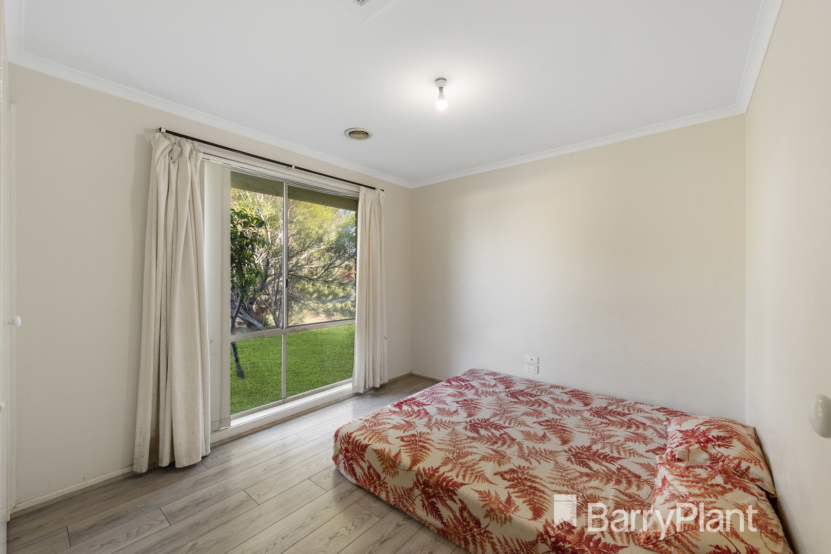 16 Trethowan Avenue, Melton West, VIC 3337, Melton West - Thumbnail 4
