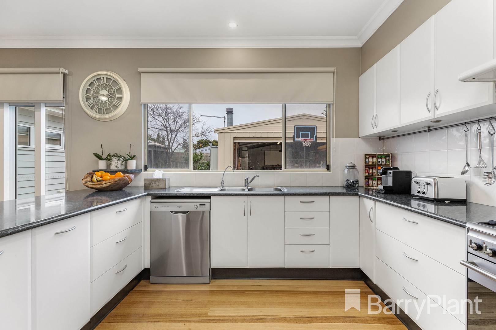 16 Troy Street, Bonbeach, VIC 3196, Bonbeach - Thumbnail 7