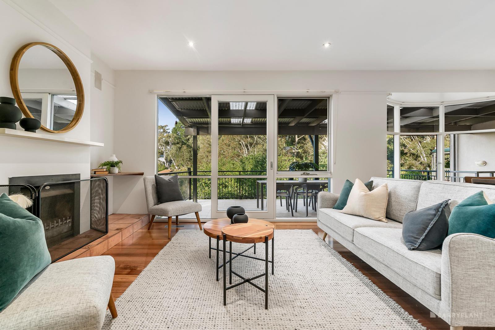 16 Valley Way, Warrandyte, VIC 3113 - Thumbnail 2 - 01/11/2024