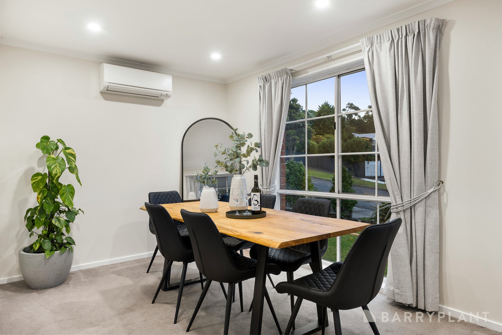 16 Wainewright Avenue, Mooroolbark, VIC 3138, Mooroolbark - Thumbnail 4
