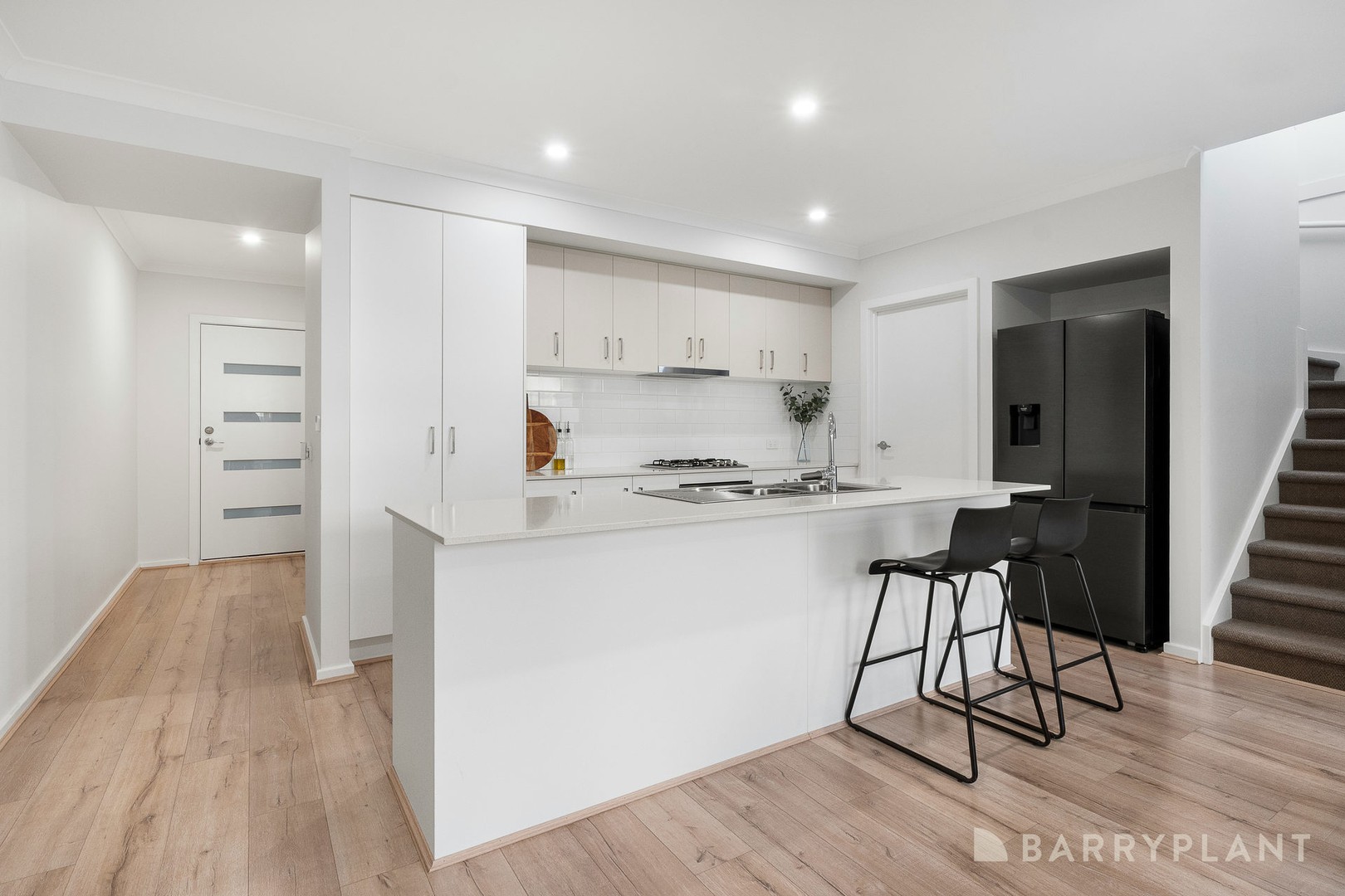 16 Wanstead Way, Cranbourne West, VIC 3977 - Thumbnail 2 - 30/04/2025