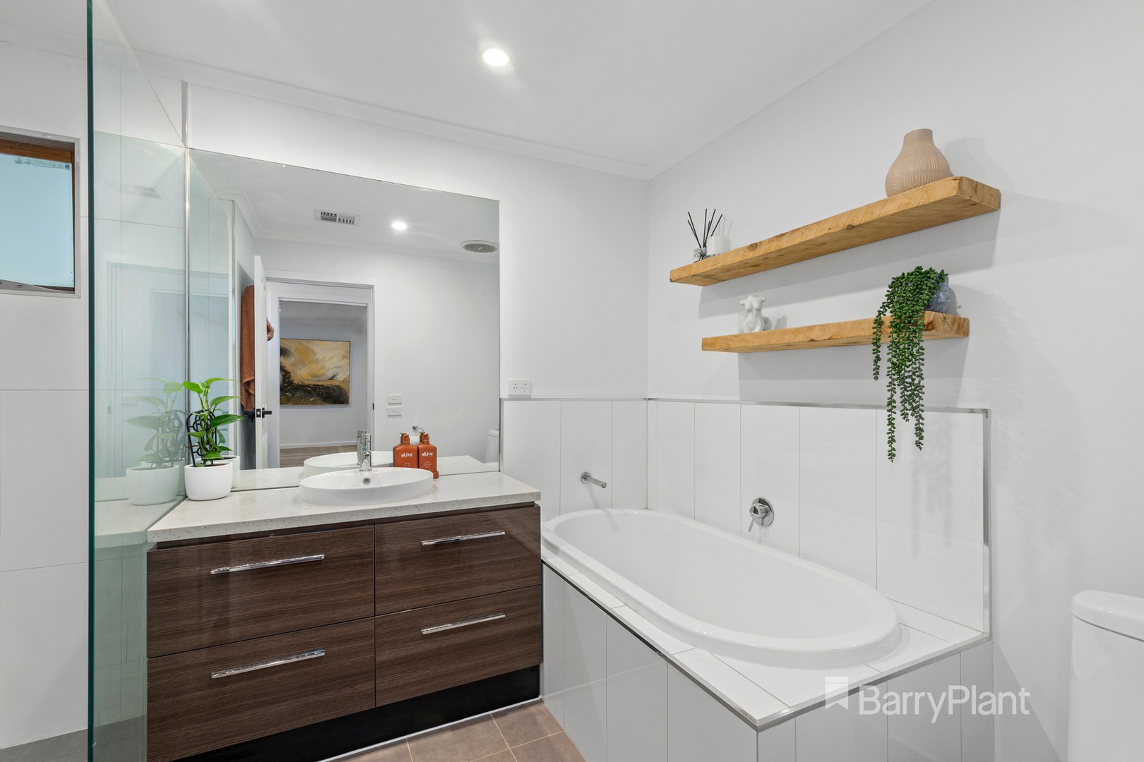 16 Warrington Crescent, Wattle Glen, VIC 3096, Wattle Glen - Thumbnail 6