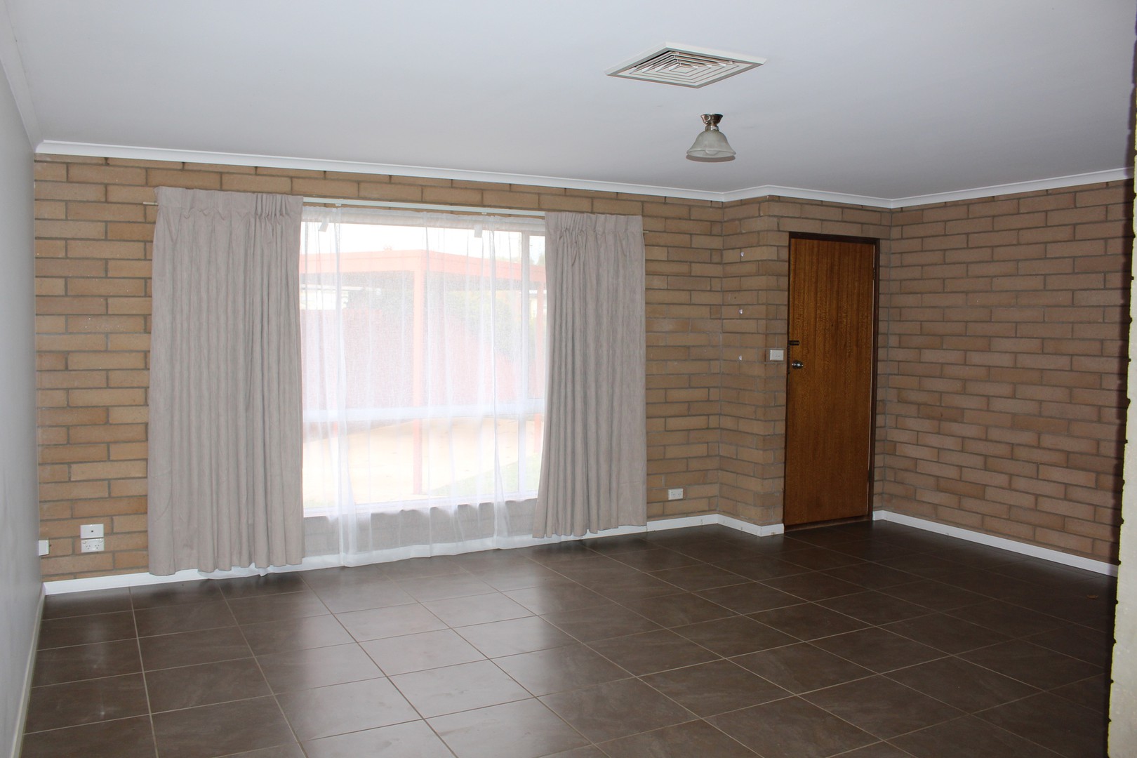16 William Street, Gol Gol, NSW 2738, Gol Gol - Thumbnail 2