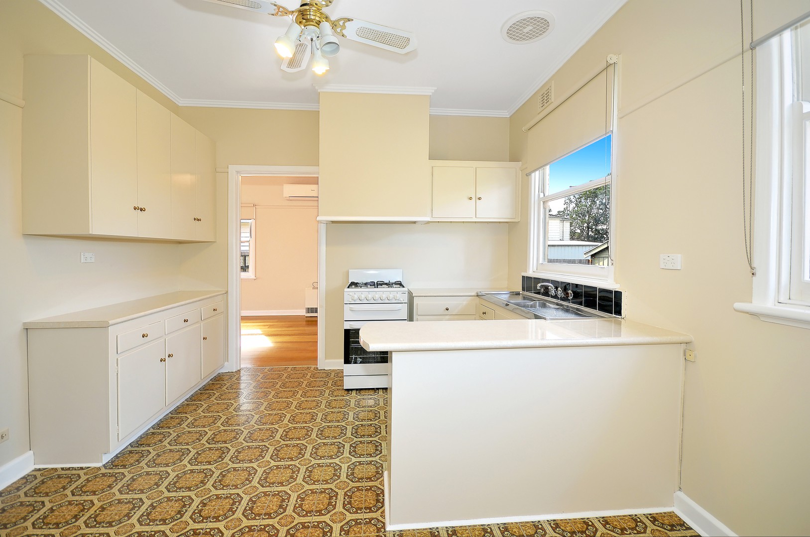 16 Wingara Avenue, Keilor East, VIC 3033, Keilor East - Thumbnail 5
