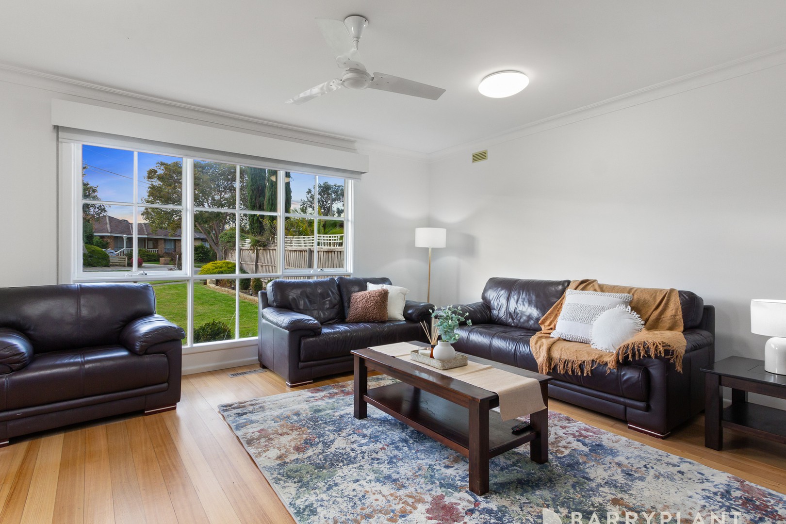 16 Winnifred Crescent, Knoxfield, VIC 3180, Knoxfield - Thumbnail 2