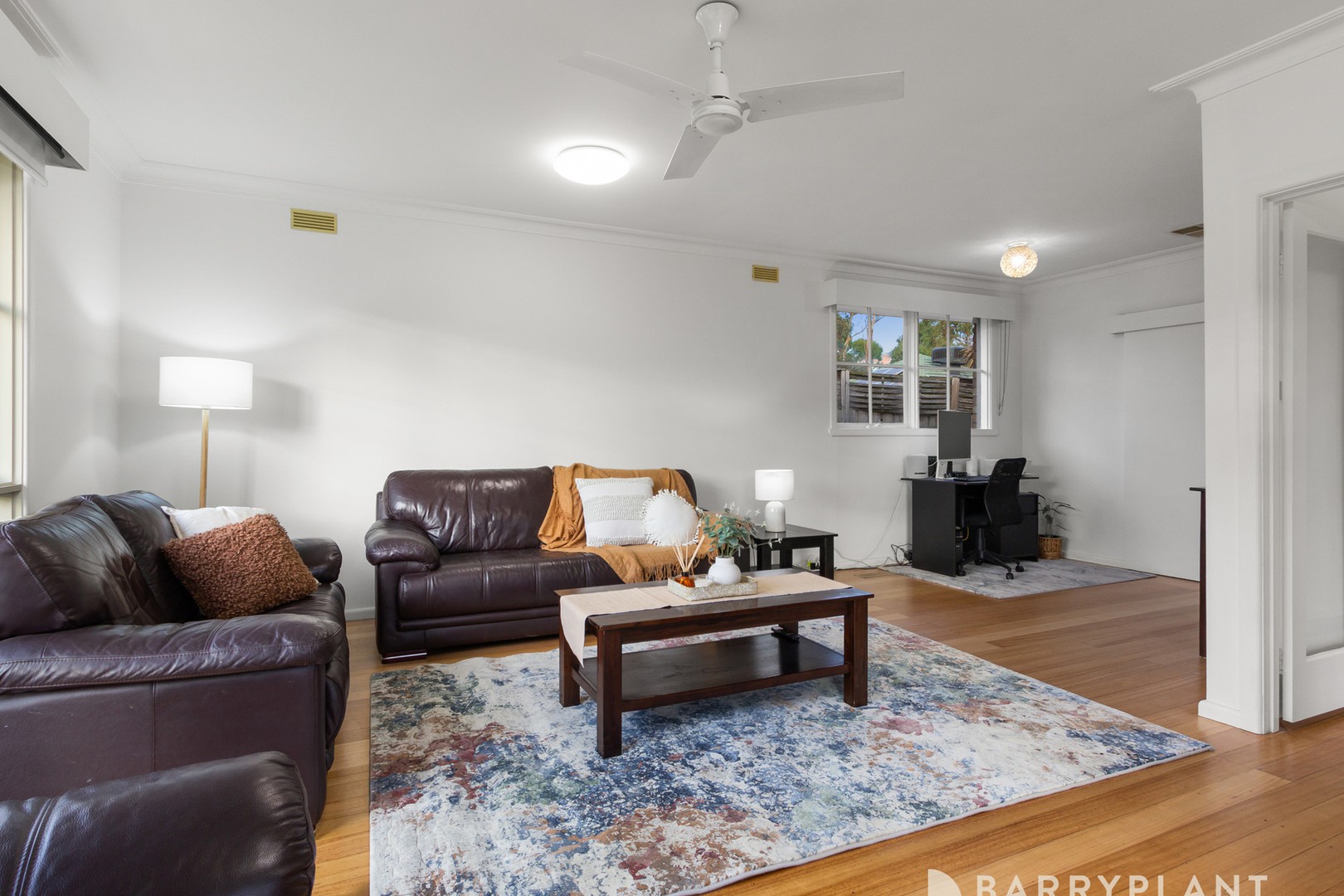 16 Winnifred Crescent, Knoxfield, VIC 3180, Knoxfield - Thumbnail 3