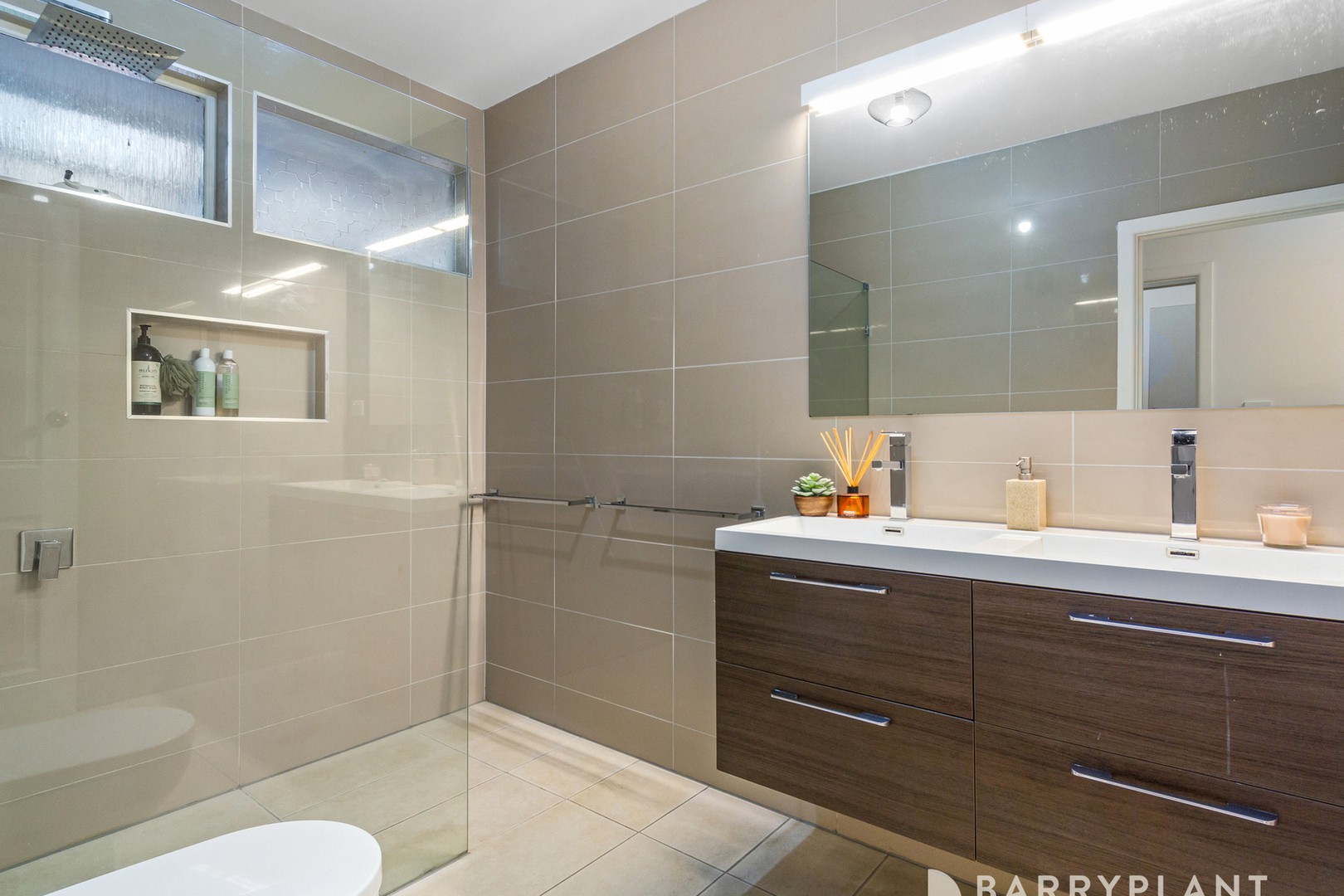 16 Winnifred Crescent, Knoxfield, VIC 3180, Knoxfield - Thumbnail 7