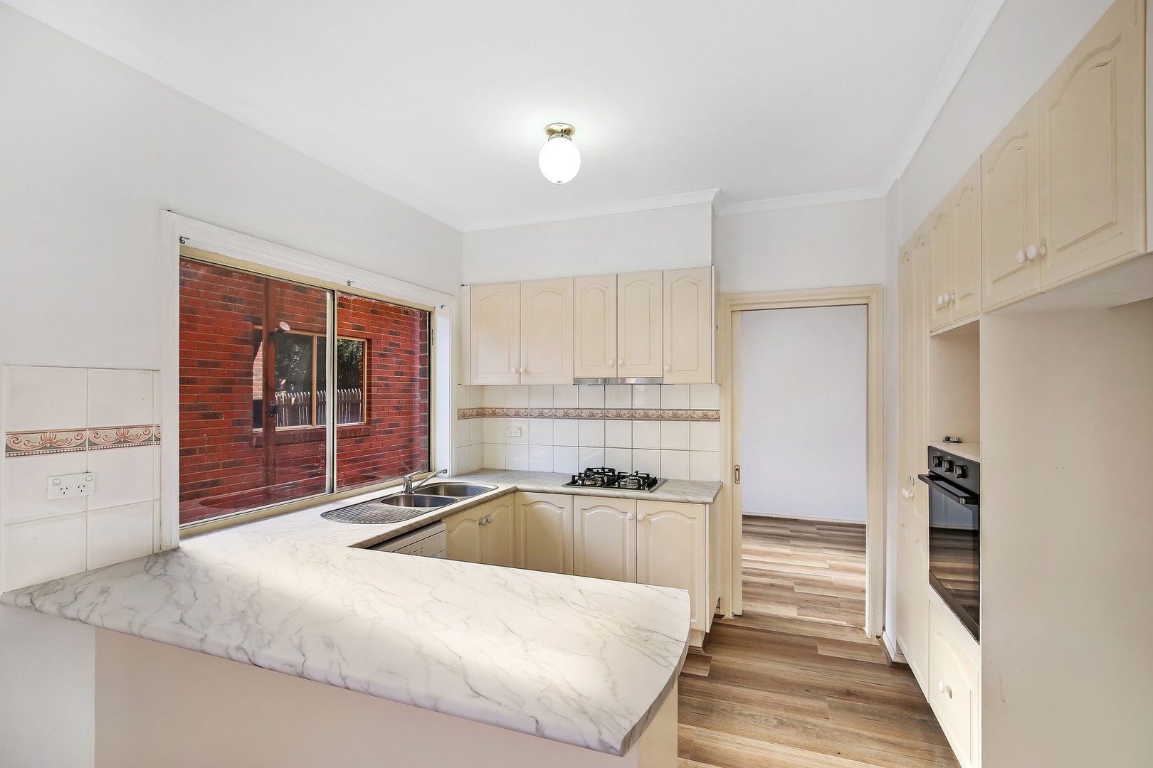 16 Wisteria Drive, Bundoora, VIC 3083 - Thumbnail 2 - 23/09/2026