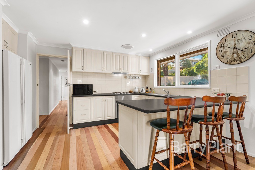 16 Wolangi Court, Greensborough, VIC 3088, Greensborough - Thumbnail 3