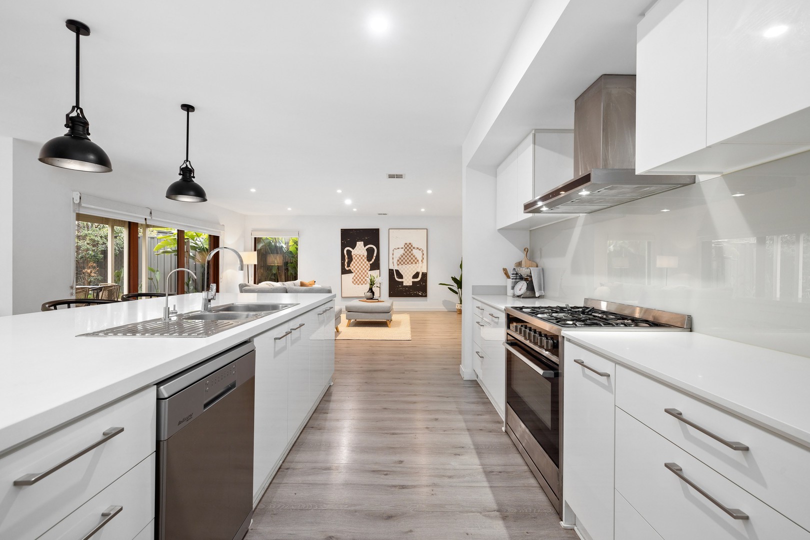16 Zenith Court, Fraser Rise, VIC 3336, Fraser Rise - Thumbnail 3
