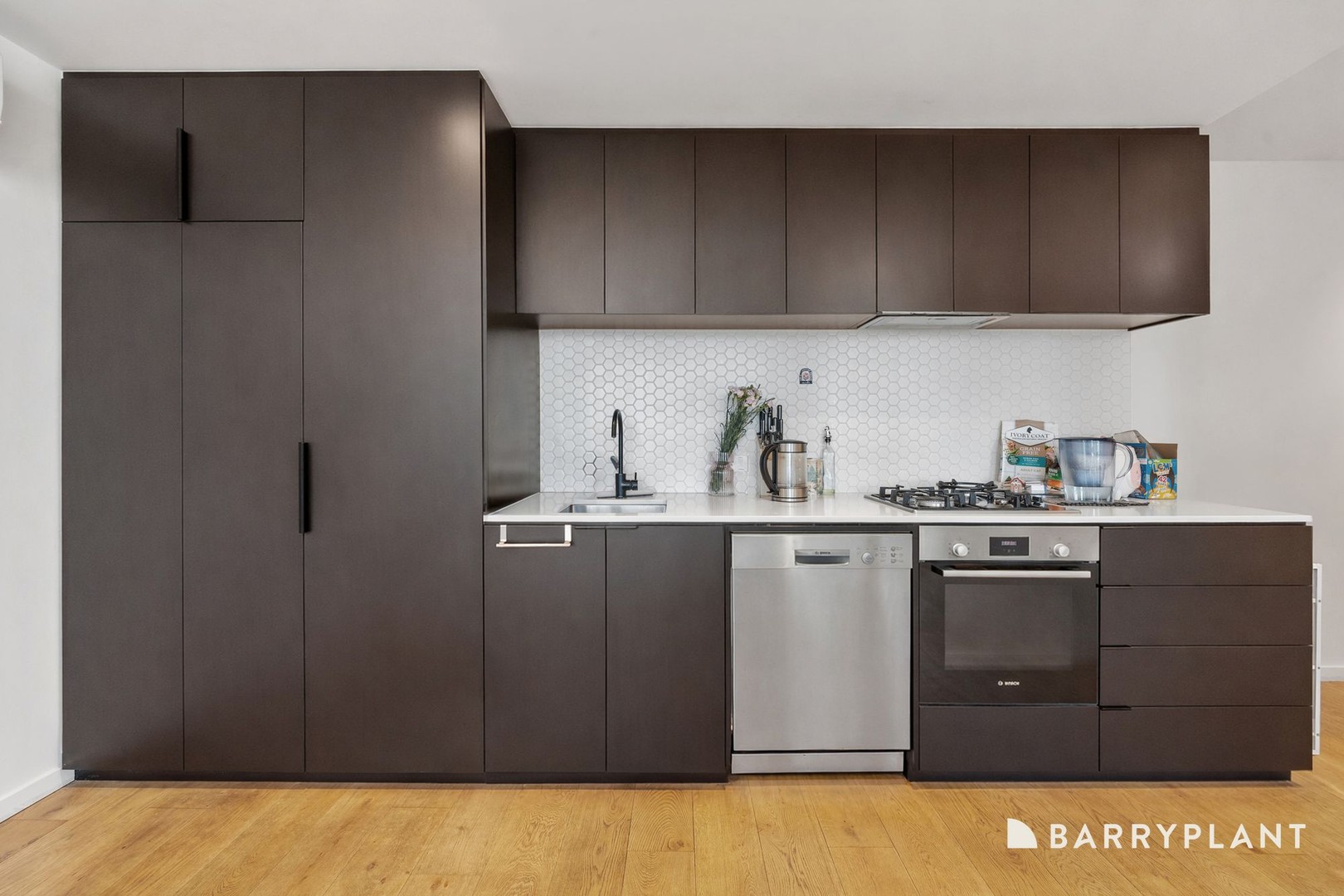 1601/8 Hallenstein Street, Footscray, VIC 3011, Footscray - Thumbnail 5