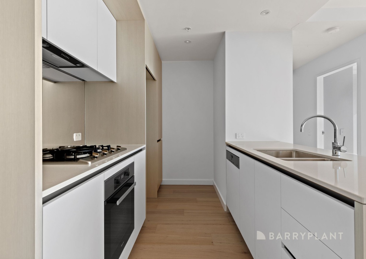 1606/915 Collins Street, Docklands, VIC 3008 - Thumbnail 2 - 08/05/2024