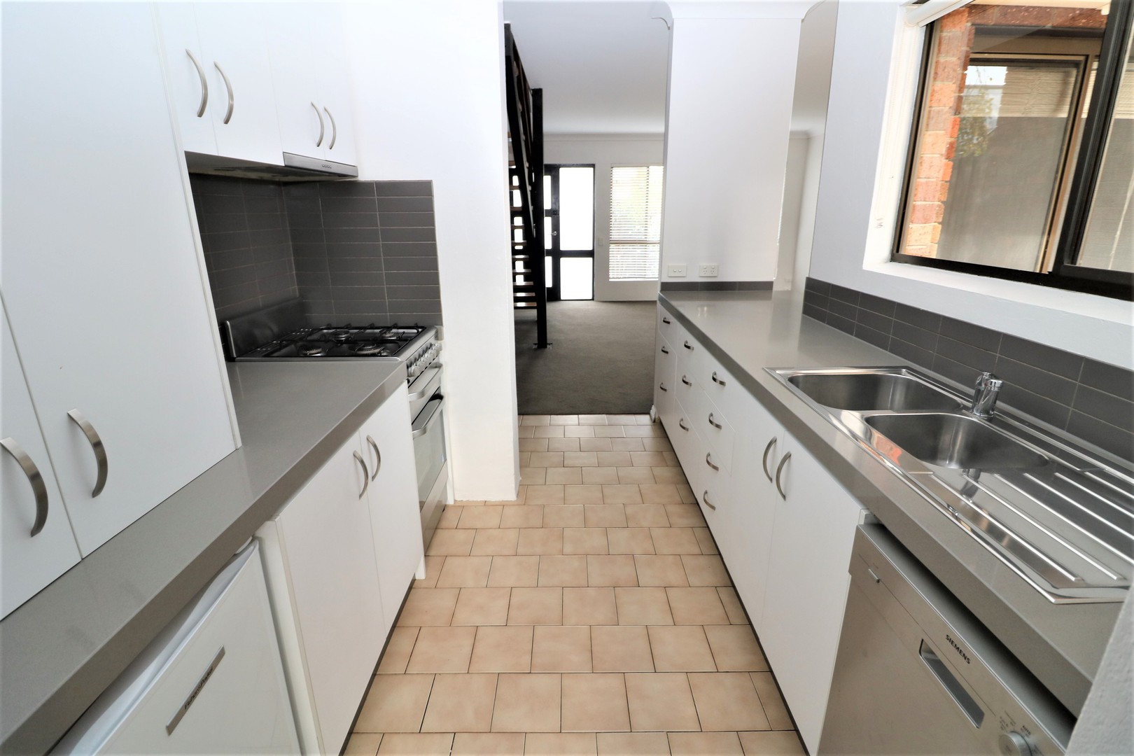 161 Corio Street, Geelong, VIC 3220, Geelong - Thumbnail 4