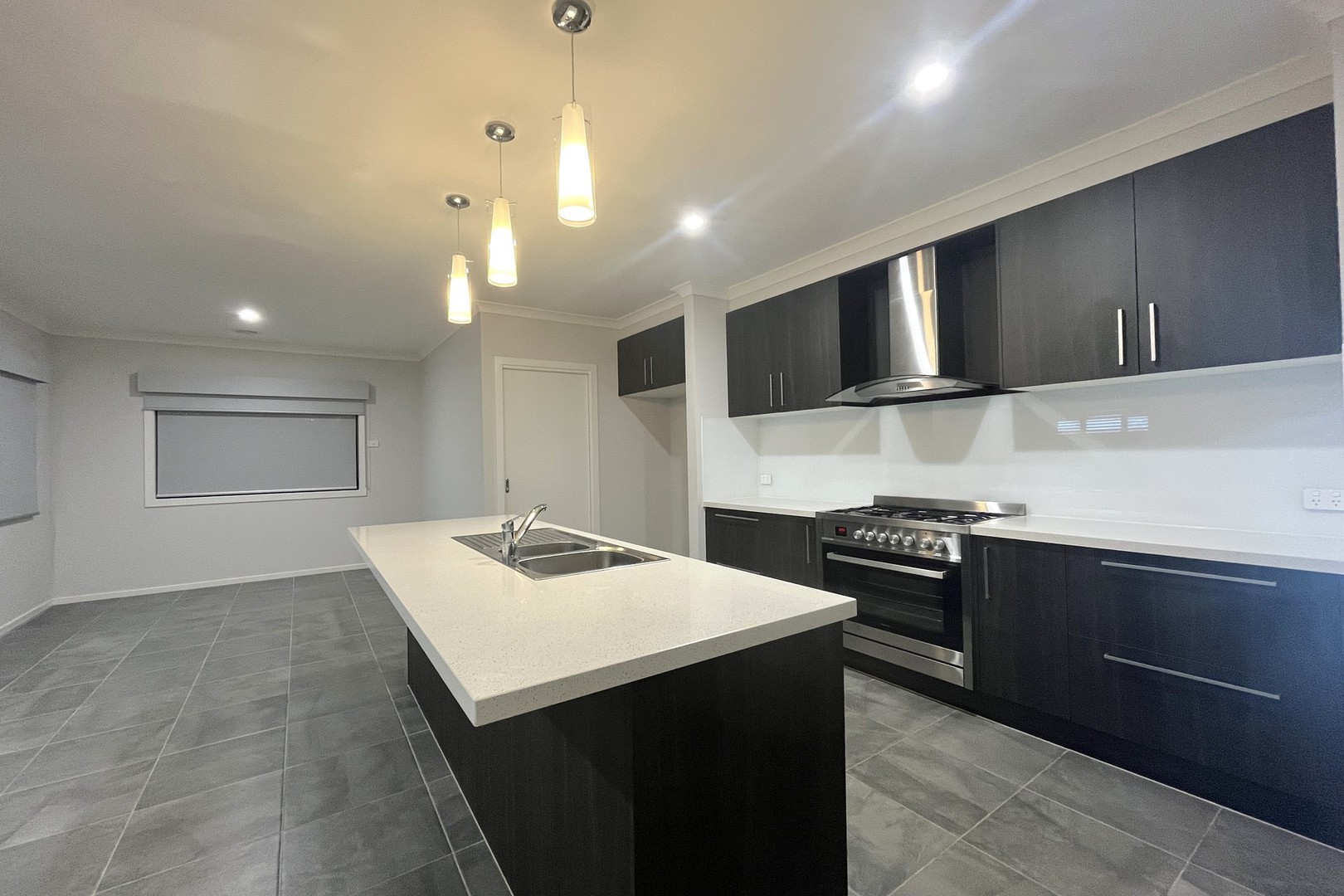 162 Mills Road, Warragul, VIC 3820 - Thumbnail 2 - 05/07/2025