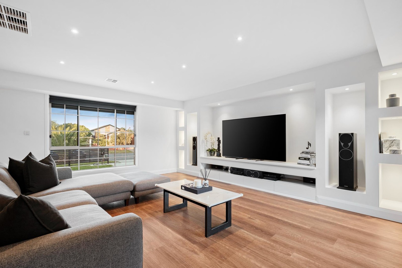 163 Copernicus Way, Keilor Downs, VIC 3038, Keilor Downs - Thumbnail 2