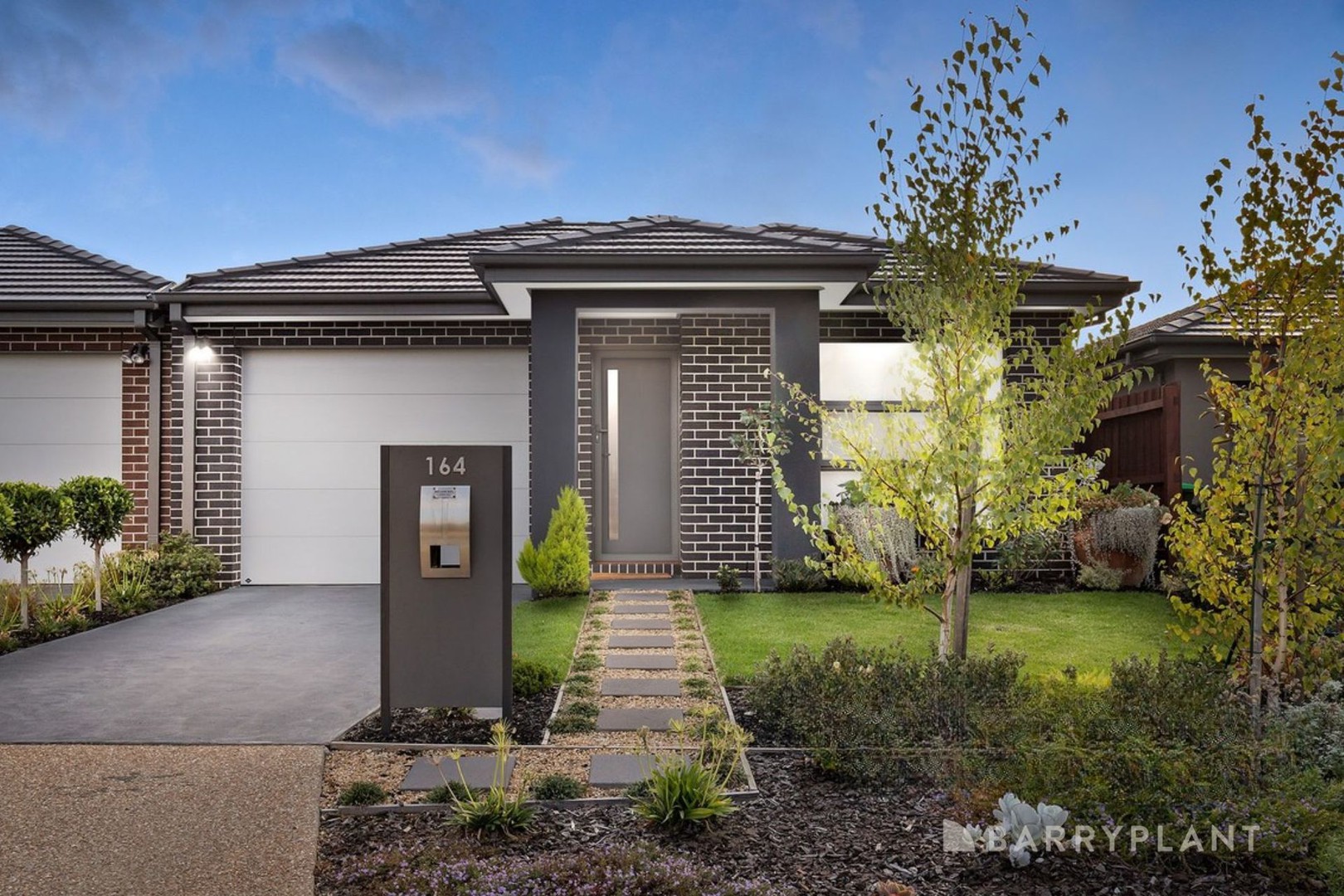 164 Third Avenue, Rosebud, VIC 3939 - Thumbnail 2 - 01/09/2026