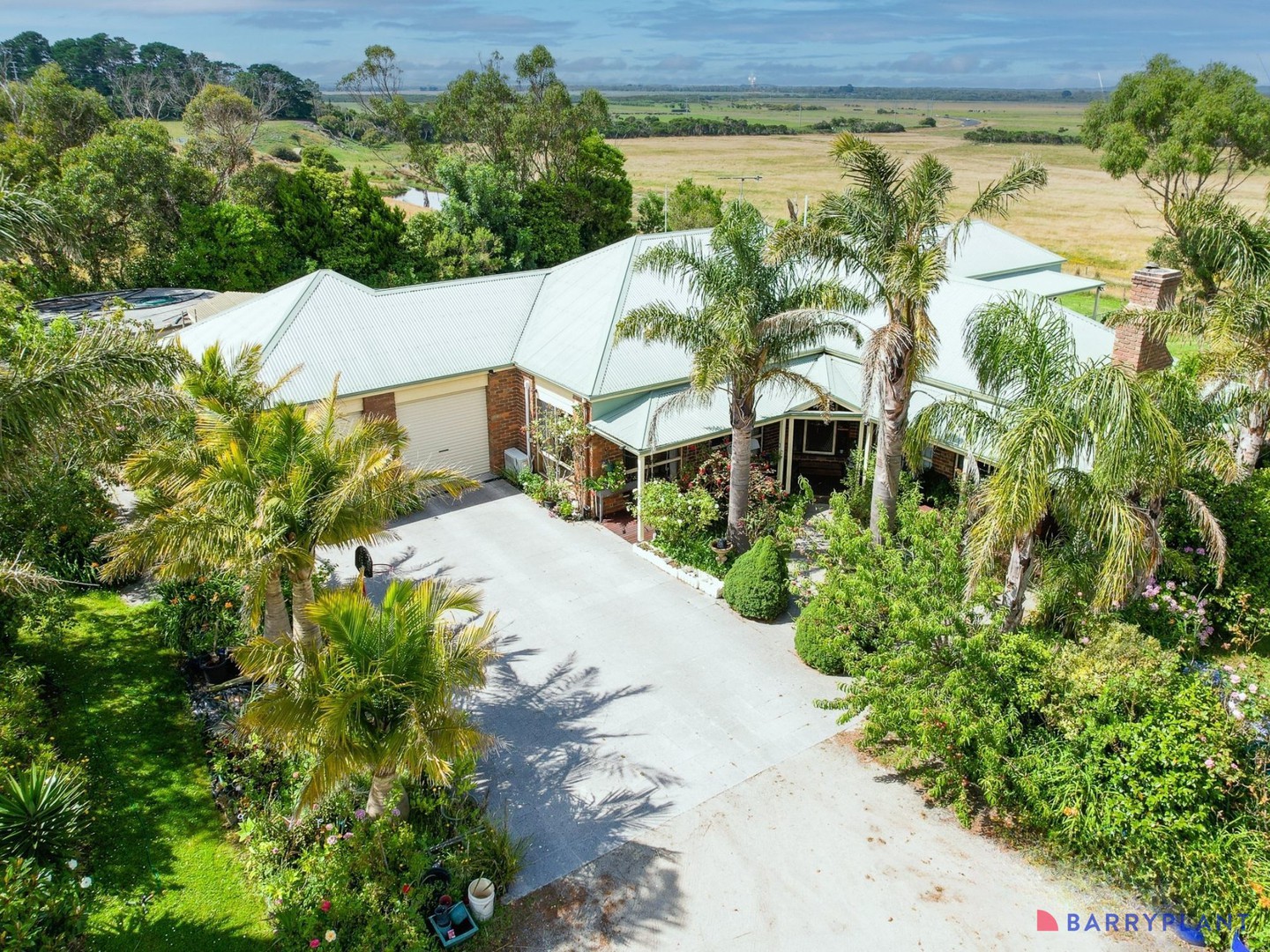 1646 Inverloch Venus Bay Road, Tarwin Lower, VIC 3956 - Thumbnail 2 - 06/10/2025