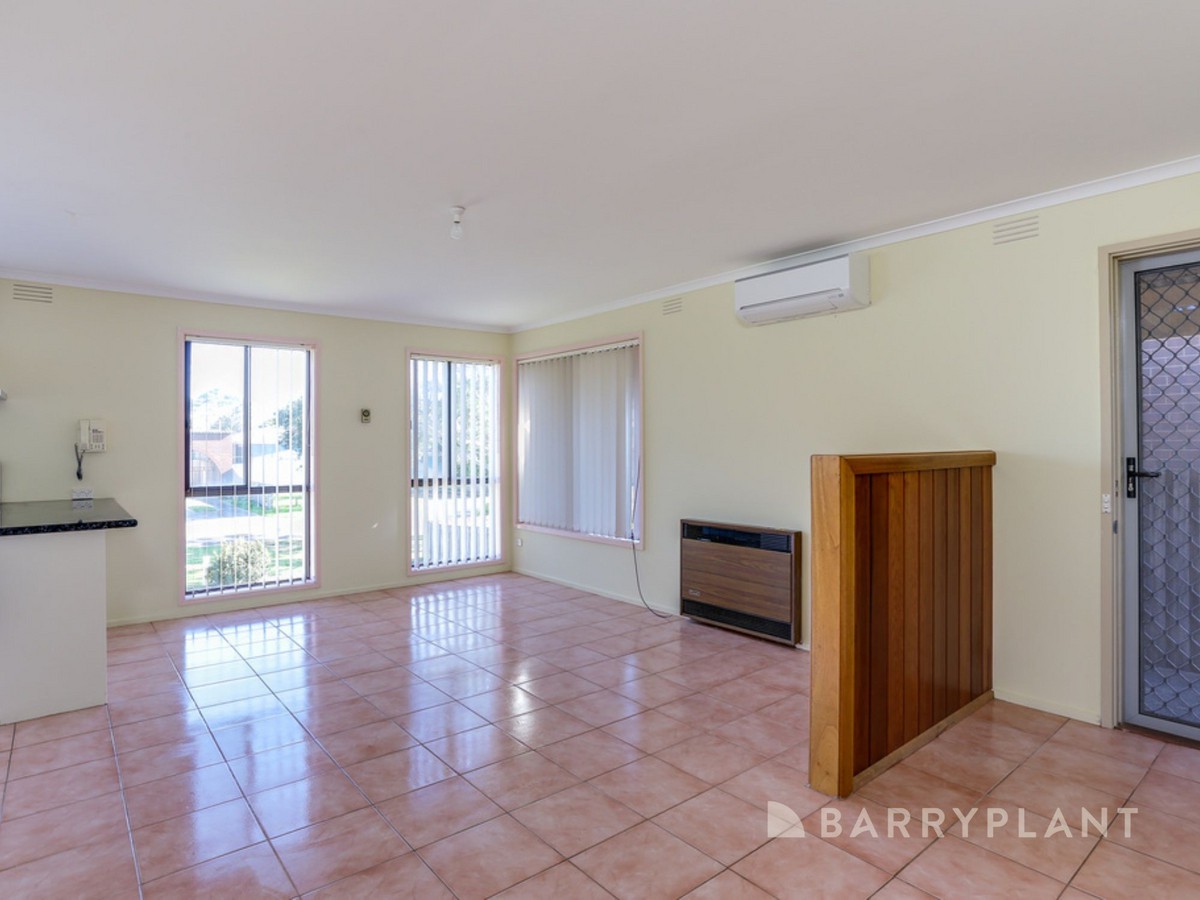 165 Eighth Avenue, Rosebud, VIC 3939, Rosebud - Thumbnail 4