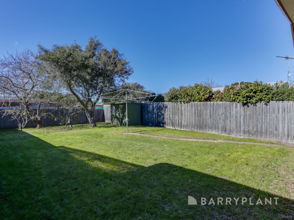 165 Eighth Avenue, Rosebud, VIC 3939, Rosebud - Thumbnail 5