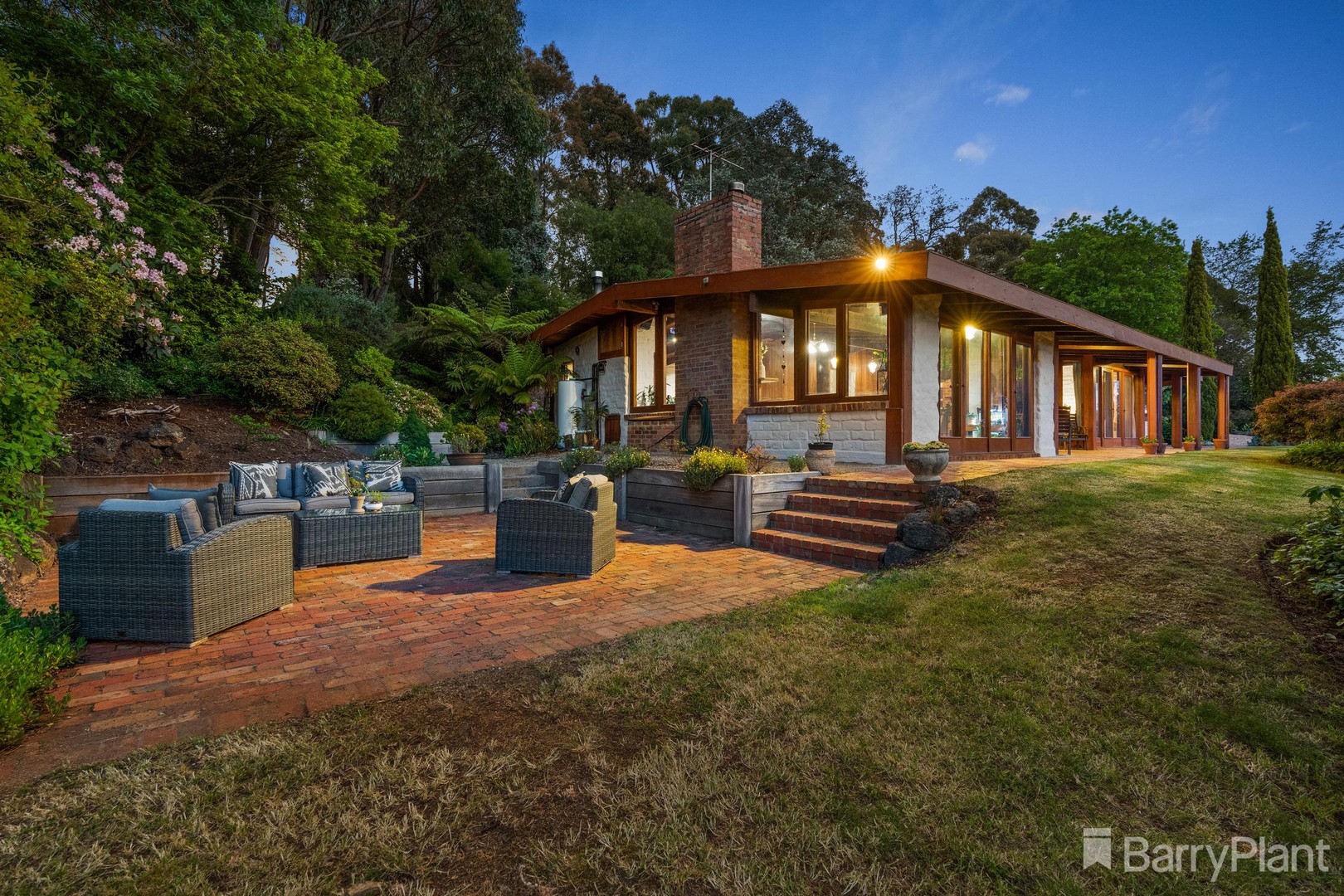 165 Mountain Road, Cockatoo, VIC 3781, Cockatoo - Thumbnail 4