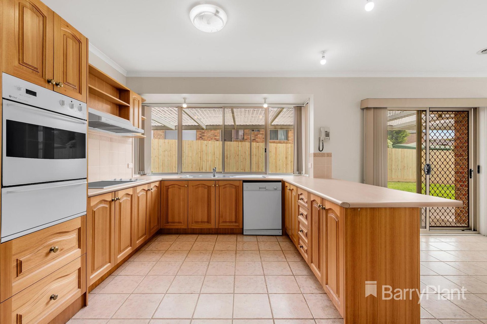166 Blossom Park DriveMill Park, VIC 3082, Mill Park - Thumbnail 4