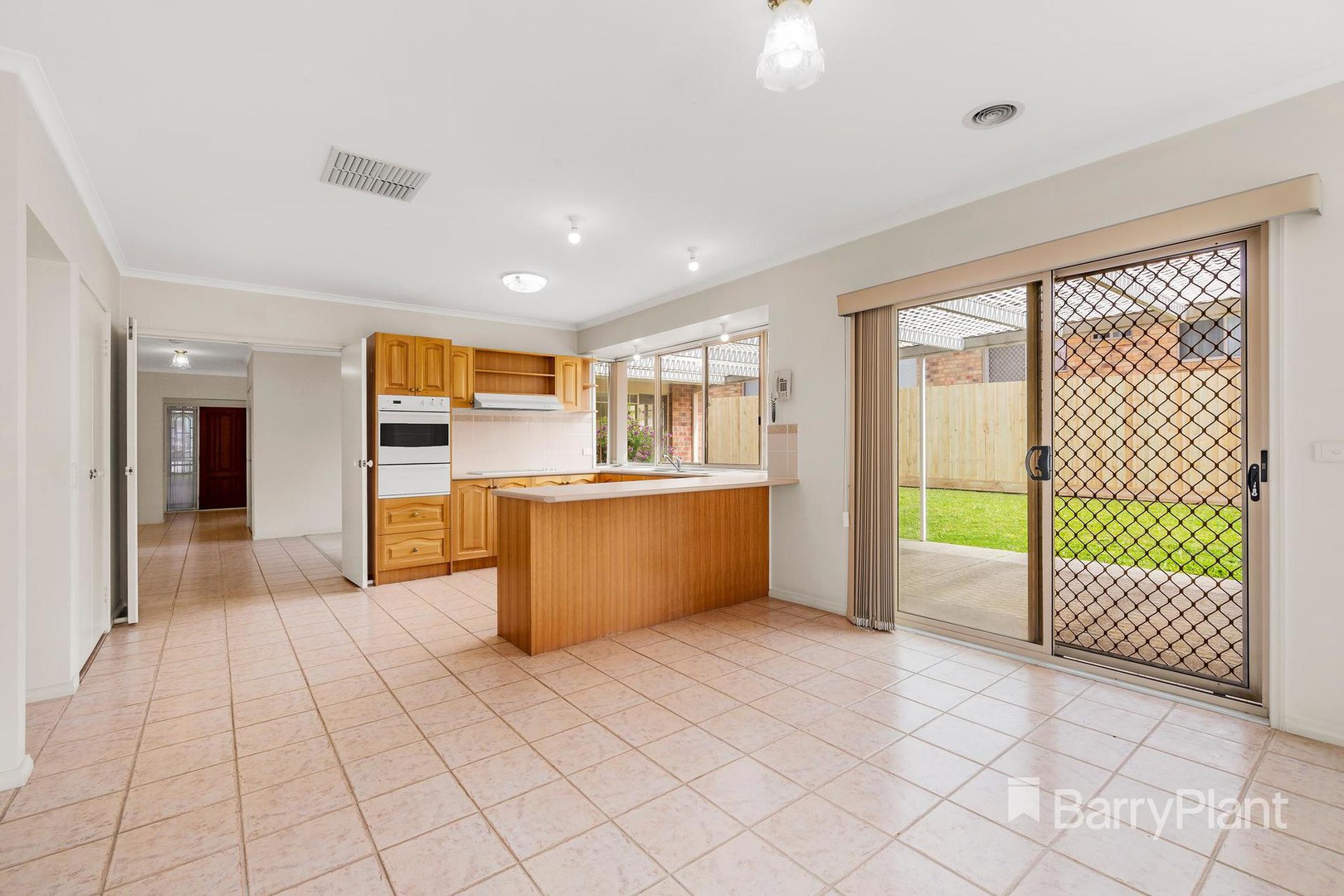 166 Blossom Park DriveMill Park, VIC 3082, Mill Park - Thumbnail 5