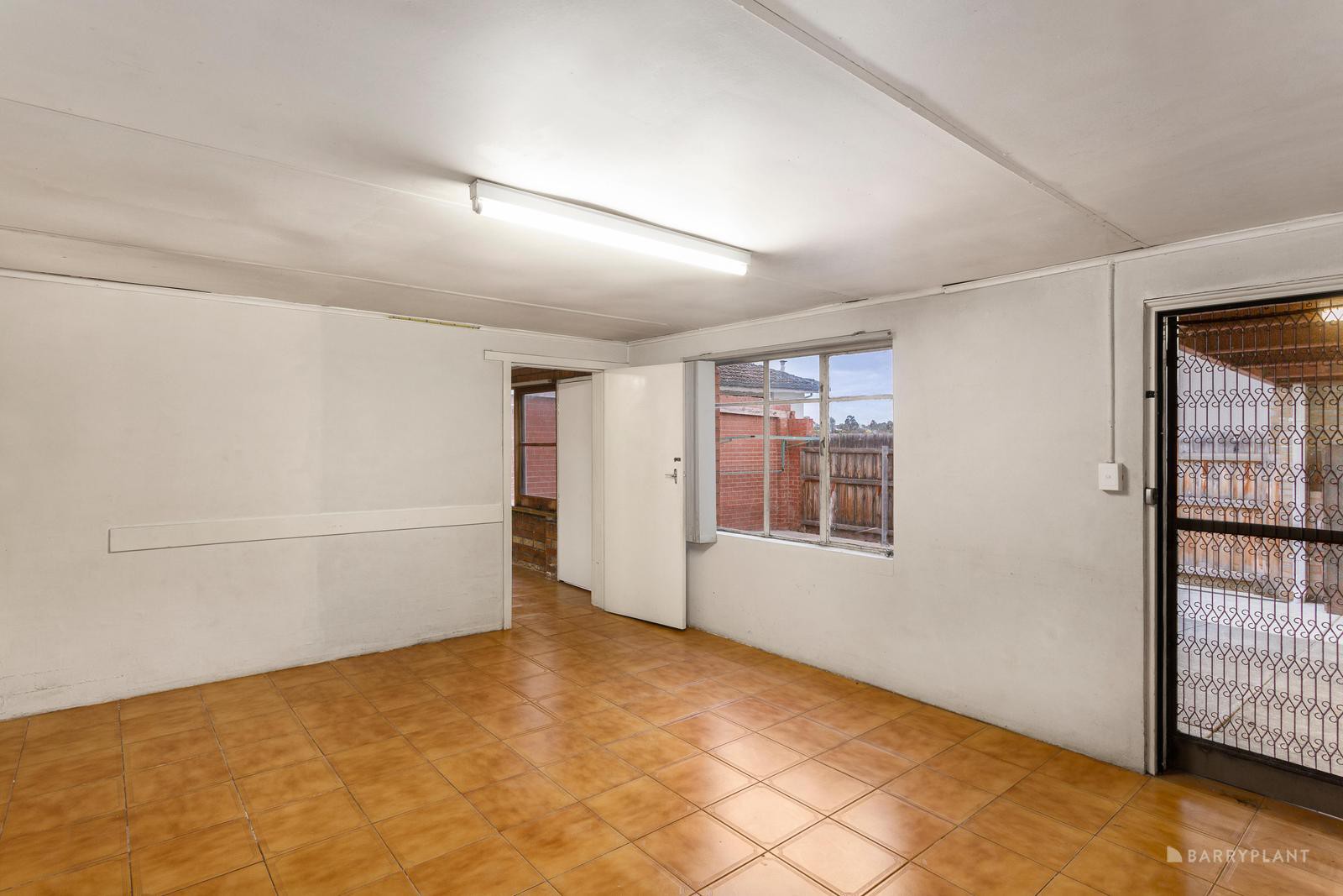 166 Graham Road, Viewbank, VIC 3084, Viewbank - Thumbnail 6
