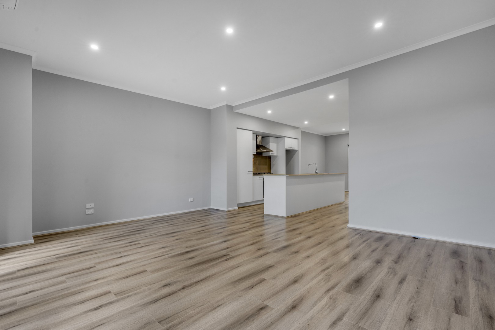 167 Central Park Avenue, Craigieburn, VIC 3064, Craigieburn - Thumbnail 7