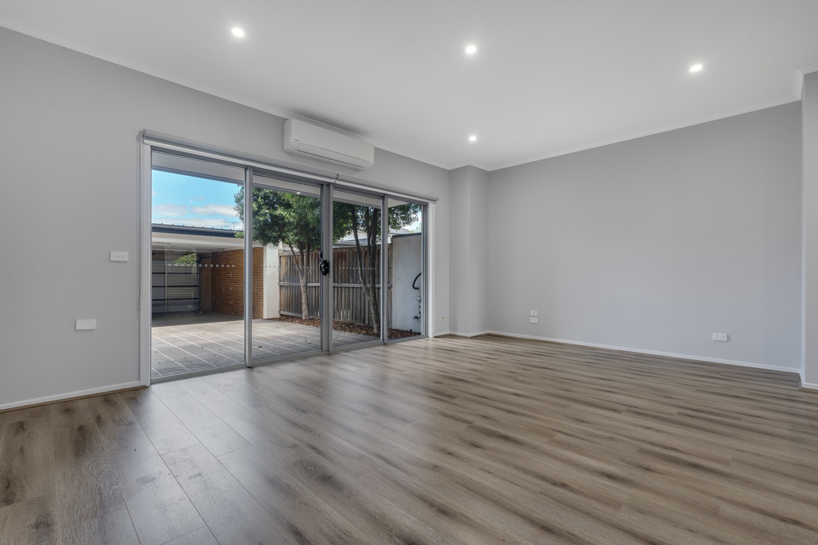 167 Central Park Avenue, Craigieburn, VIC 3064, Craigieburn - Thumbnail 8