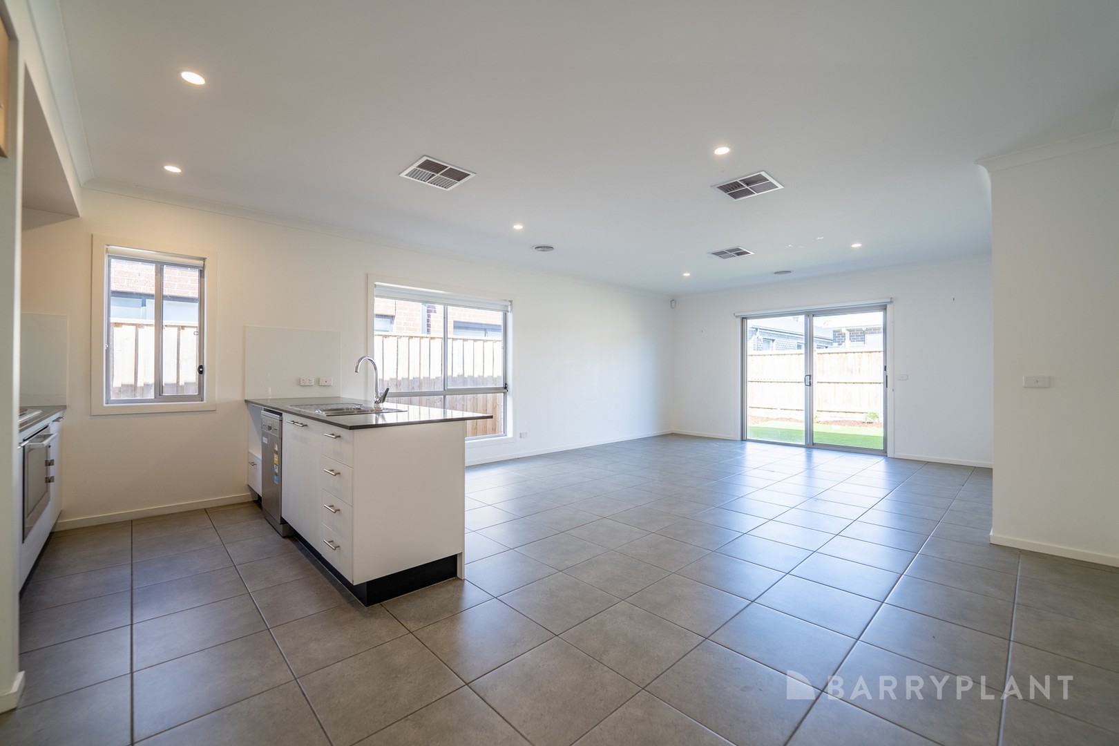 168 Blossom Drive, Greenvale, VIC 3059, Greenvale - Thumbnail 2