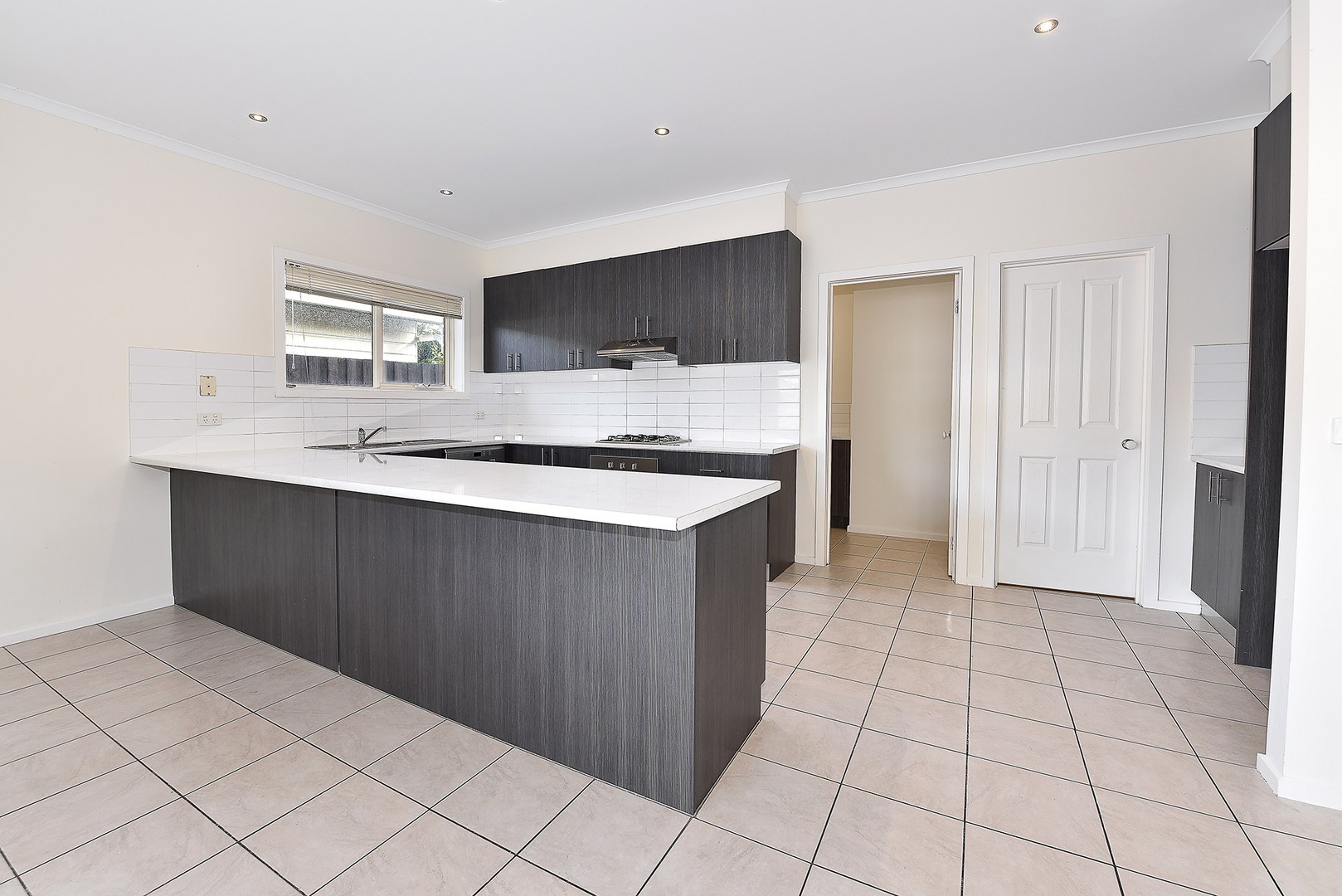 16A Cresswold Avenue, Avondale Heights, VIC 3034, Avondale Heights - Thumbnail 4