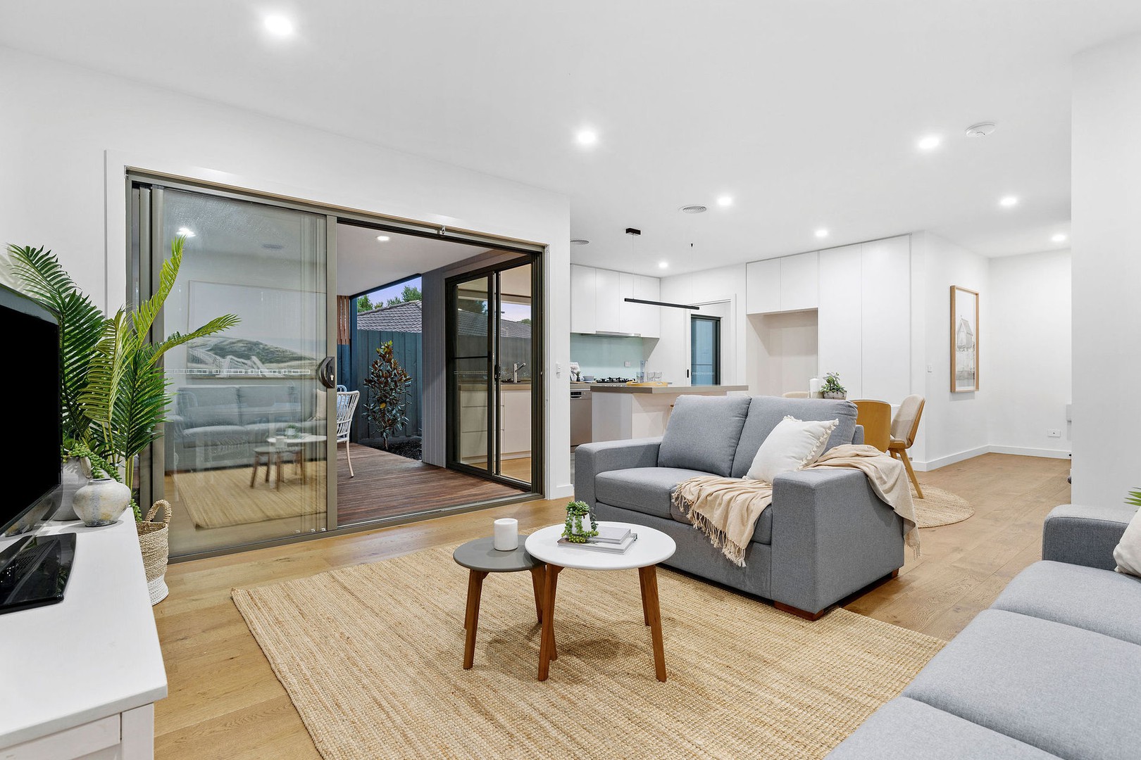 16A Lindrum Road, Frankston, VIC 3199, Frankston - Thumbnail 2