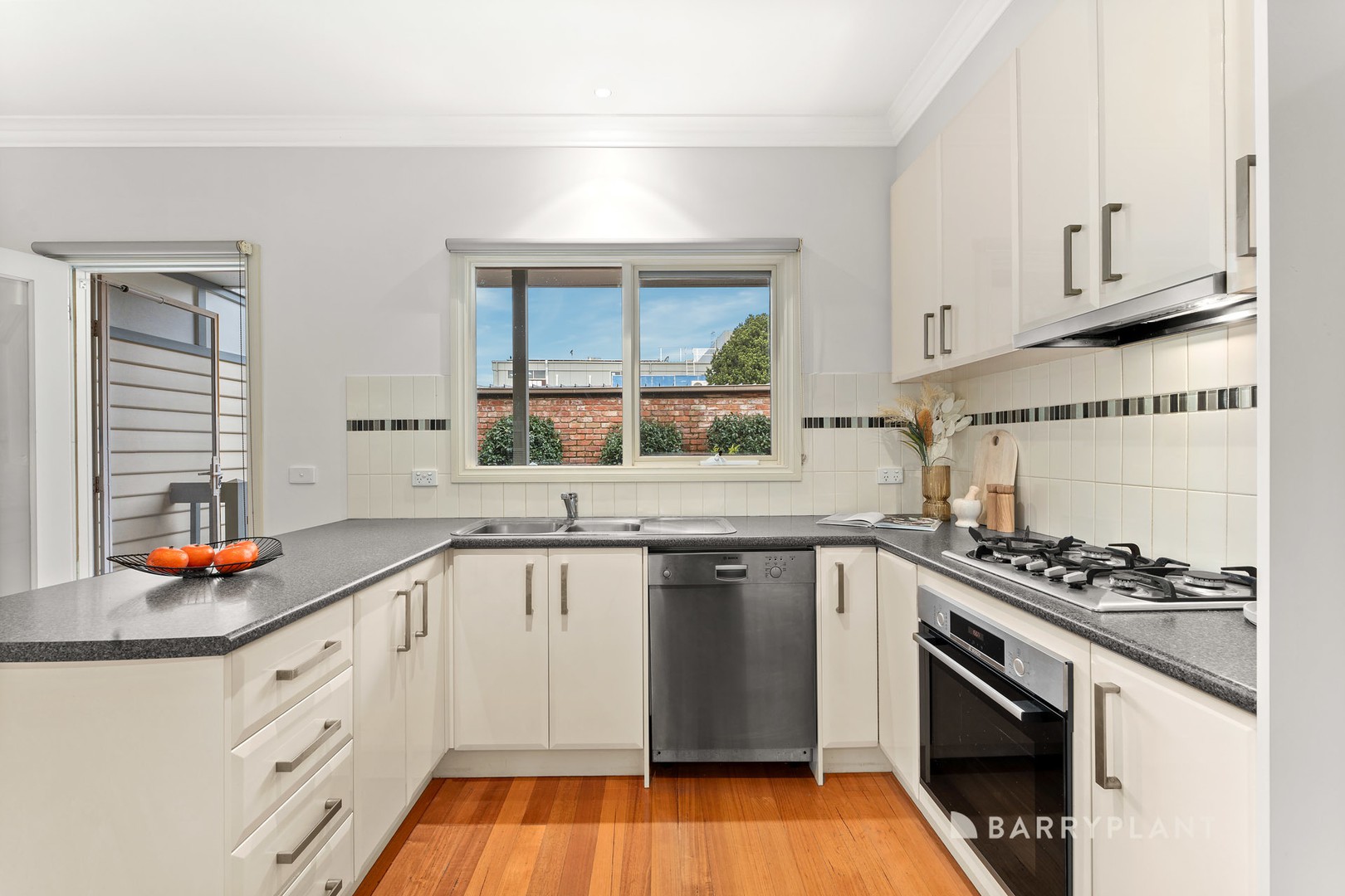 16A Morwell Avenue, Watsonia, VIC 3087, Watsonia - Thumbnail 5