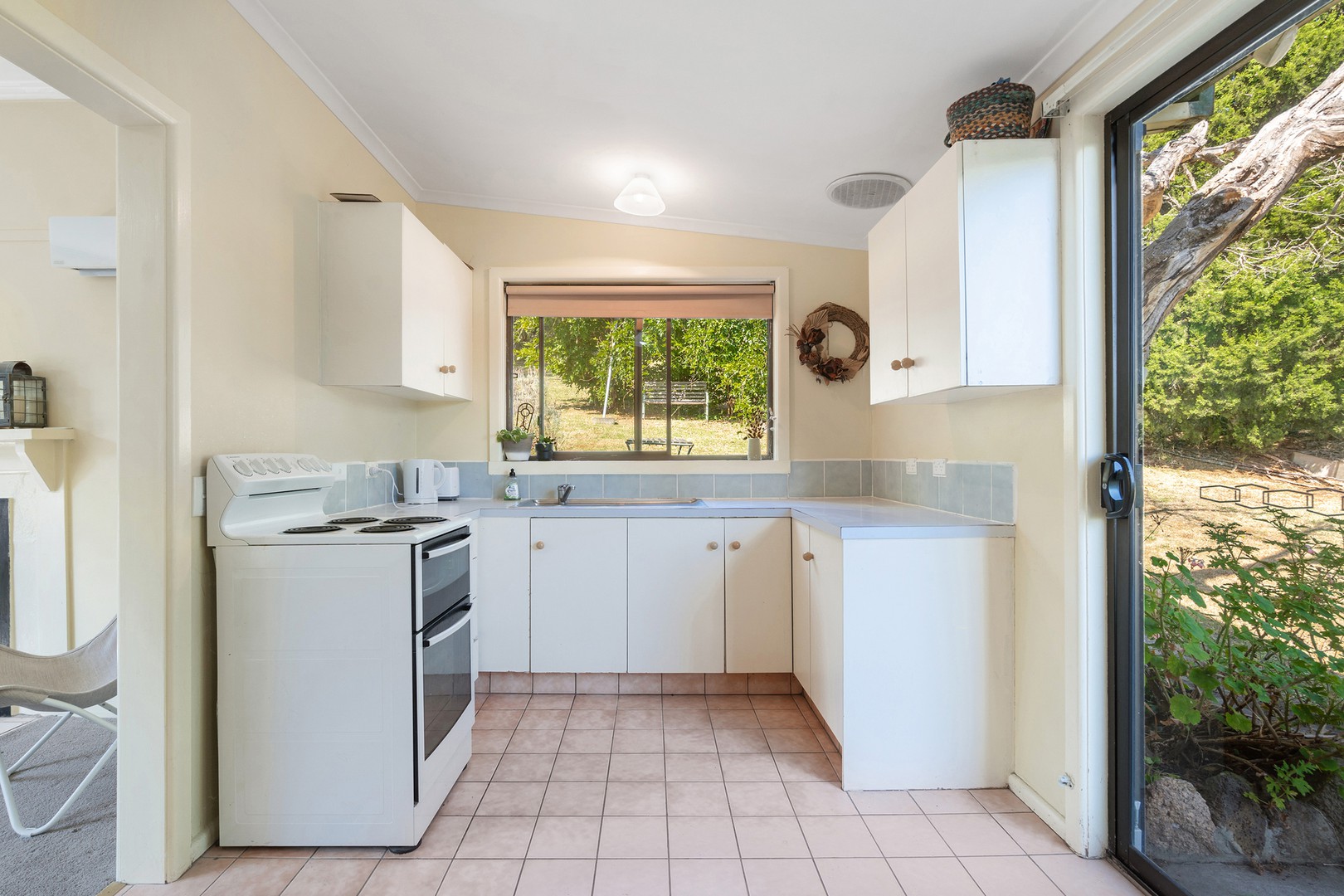 16A Myrtle Grove, Ferntree Gully, VIC 3156, Ferntree Gully - Thumbnail 4