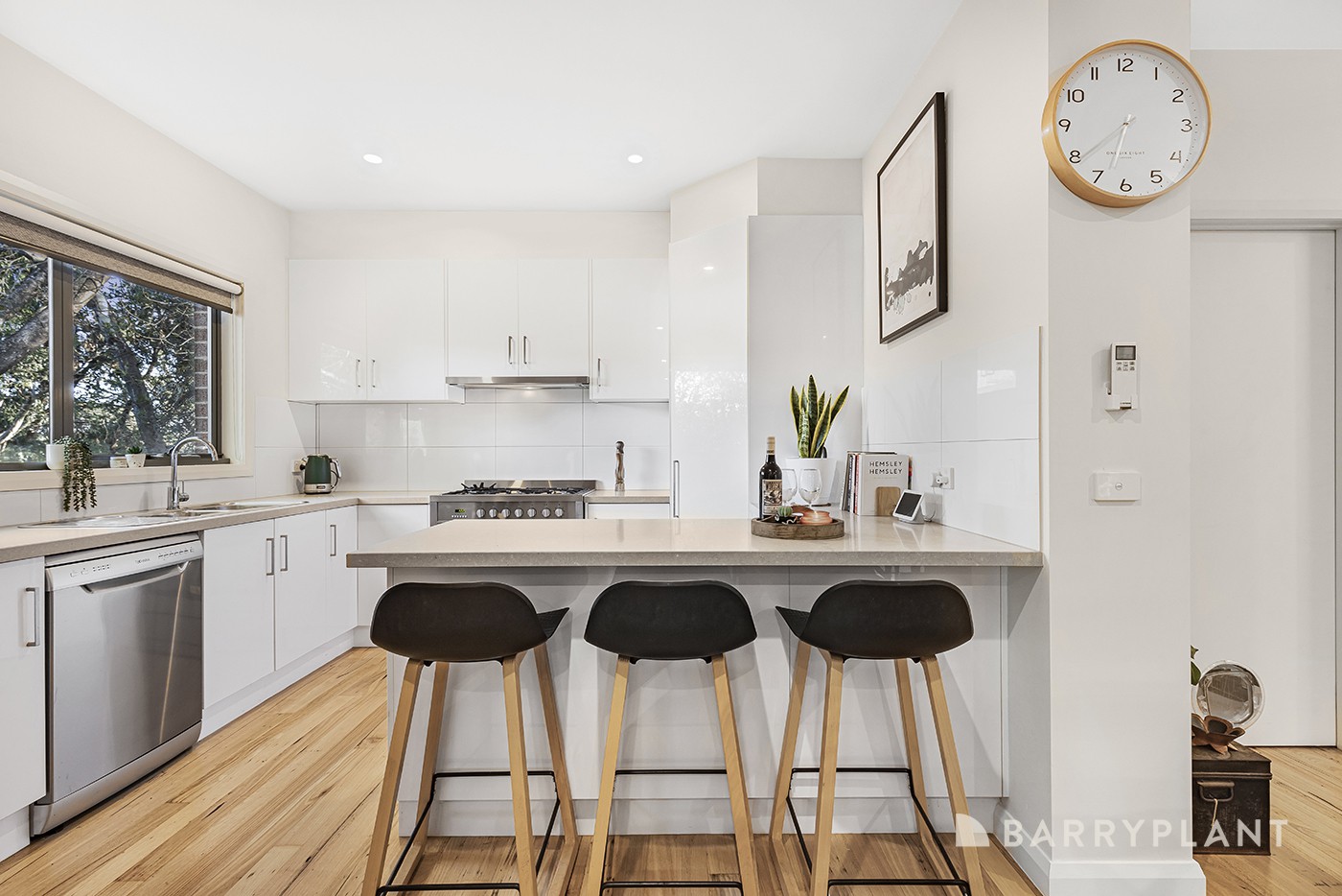 16A Nambour Drive, Mooroolbark, VIC 3138, Mooroolbark - Thumbnail 2