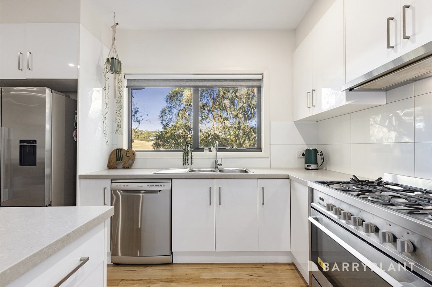 16A Nambour Drive, Mooroolbark, VIC 3138, Mooroolbark - Thumbnail 3