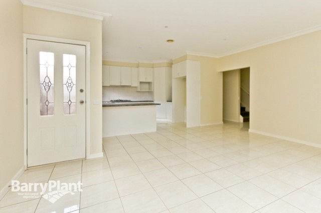 16a Somerset Drive, Dandenong North, VIC 3175 - Thumbnail 2 - 03/11/2021