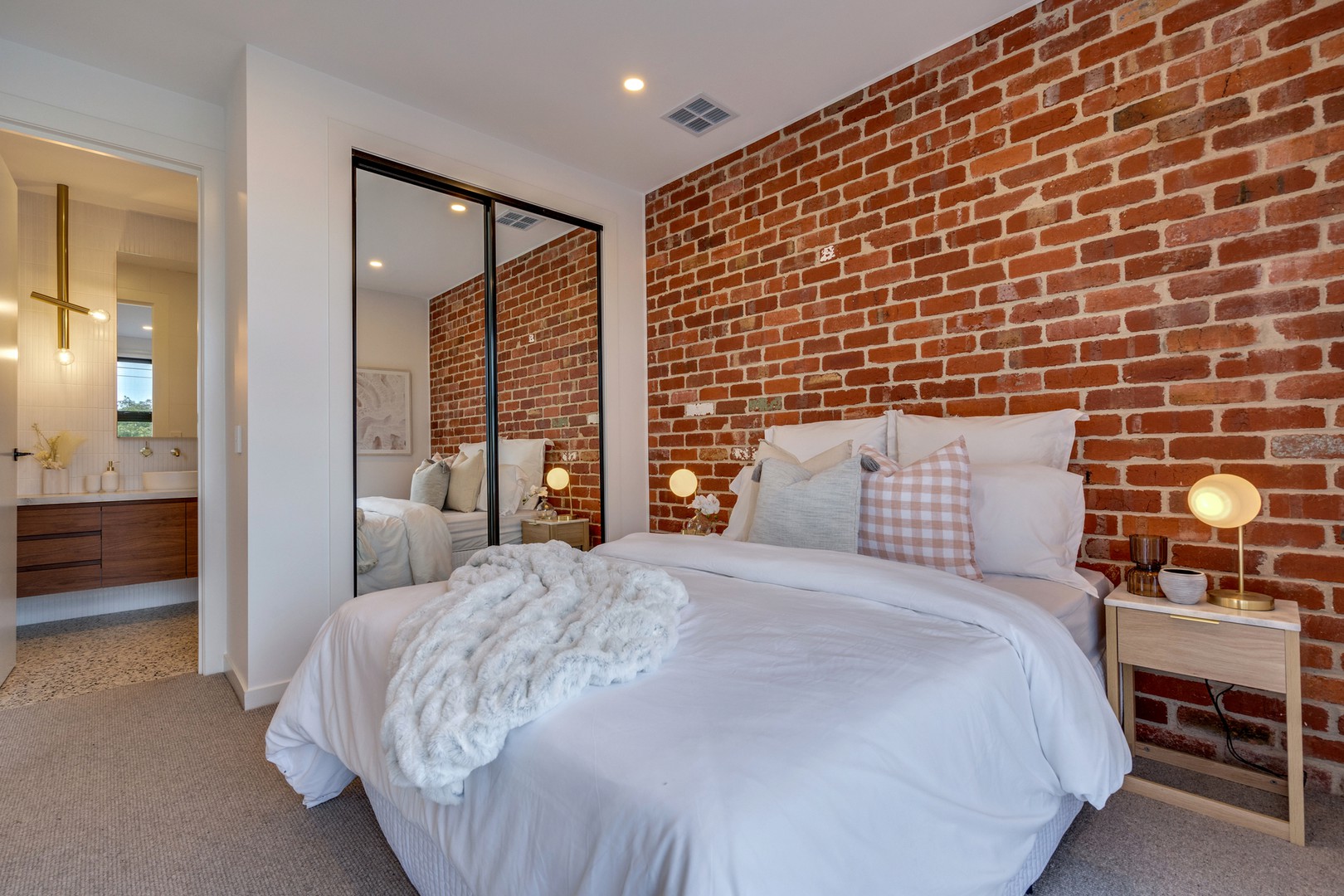 16B Carrington Road, Reservoir, VIC 3073, Reservoir - Thumbnail 8